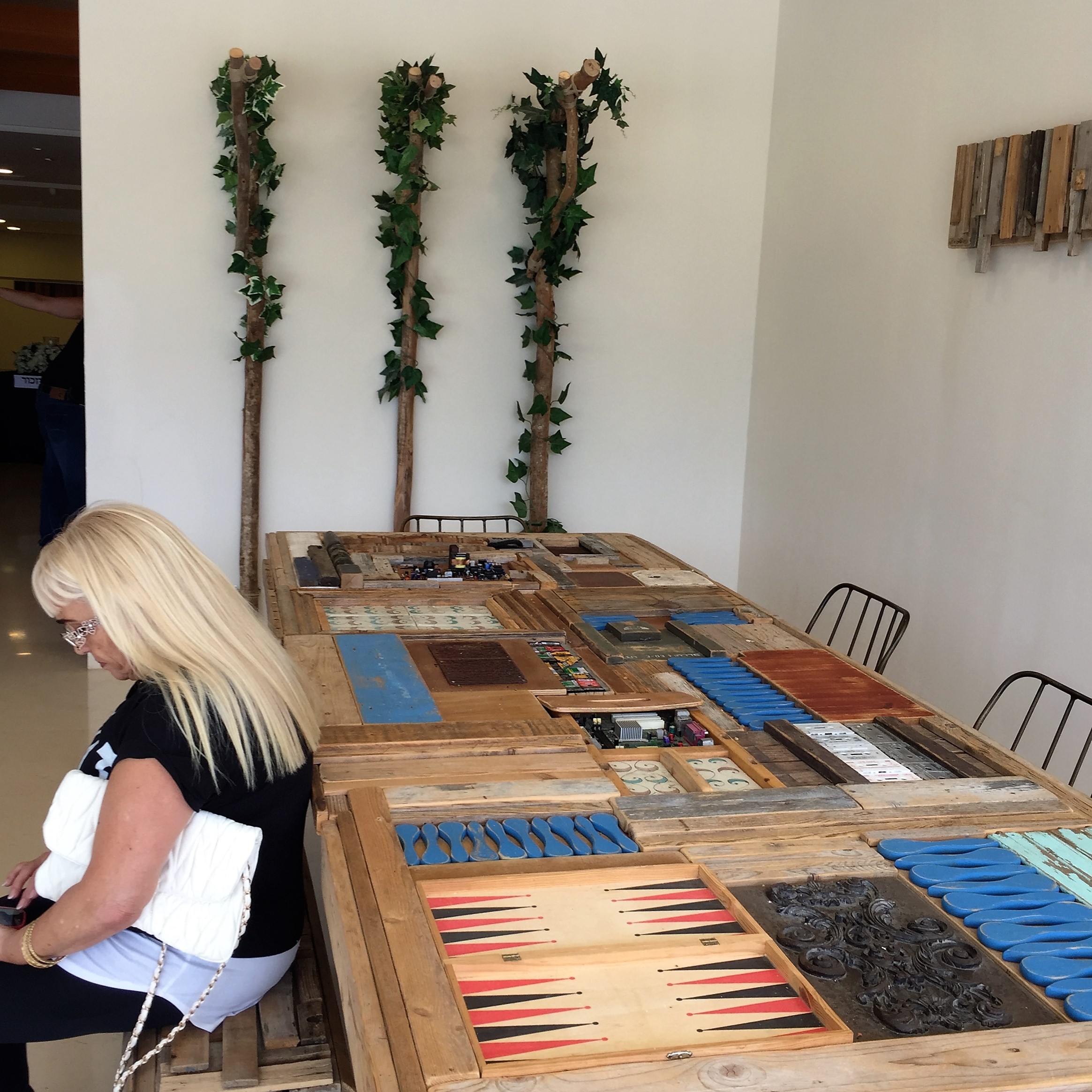 A Hotel Near Jerusalem by Mel Rosenberg - מל רוזנברג - Ourboox.com