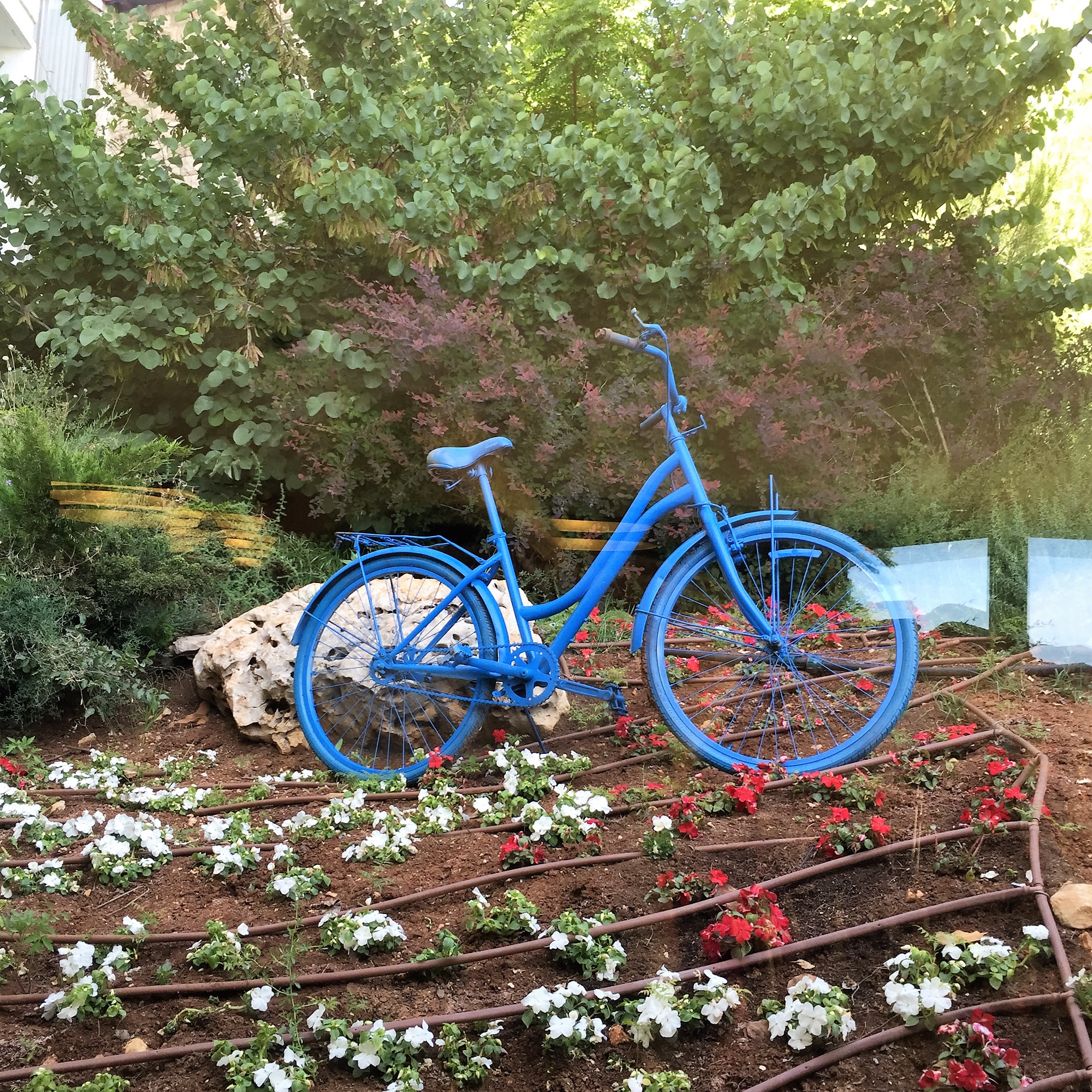 A Hotel Near Jerusalem by Mel Rosenberg - מל רוזנברג - Ourboox.com