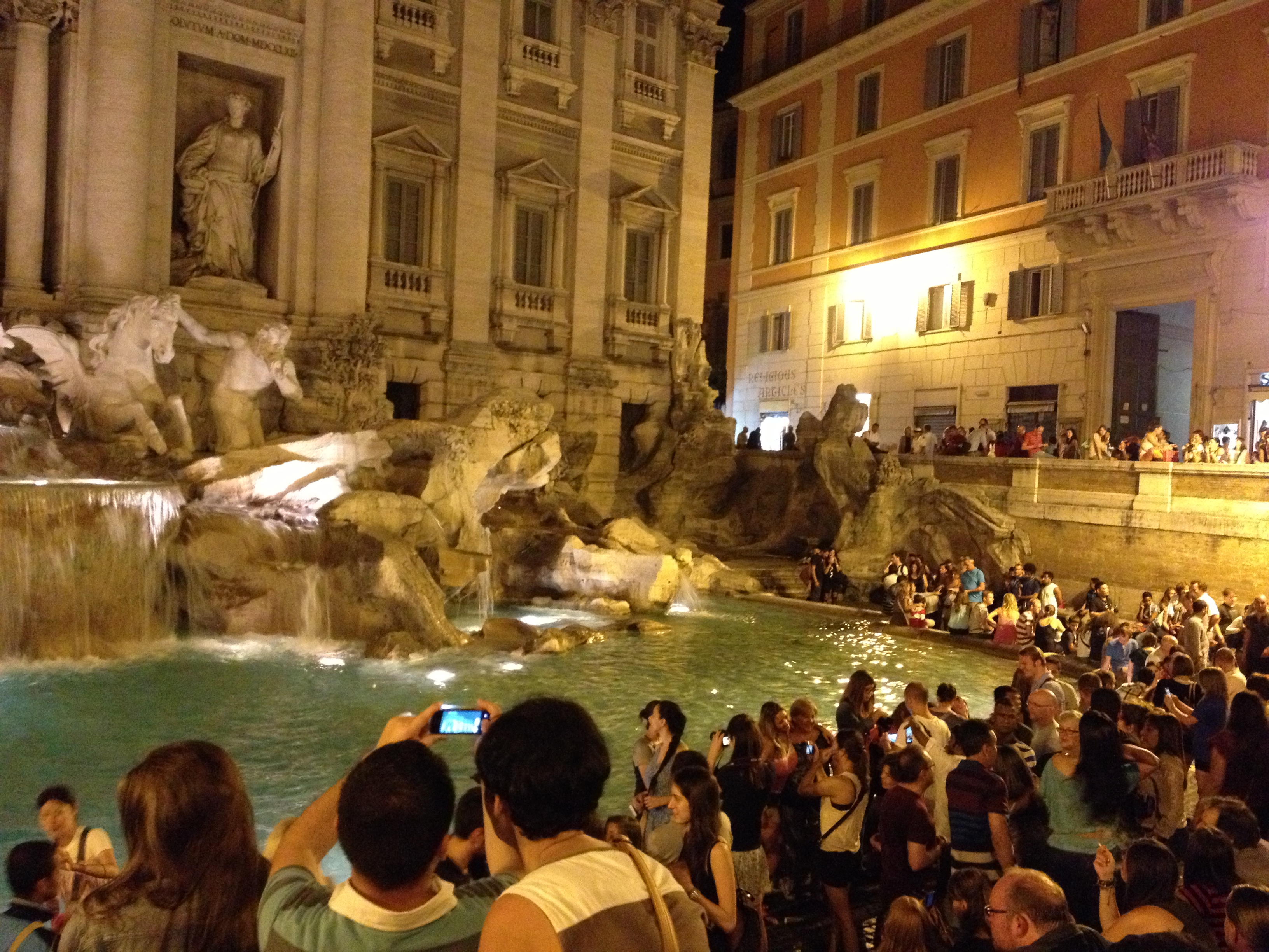 Rome The Light And The Rain by Shuli Sapir-Nevo Photo and Motto - Ourboox.com