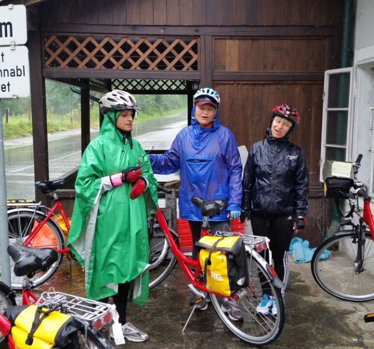 דנובה על אופניים – סיפור מסע – 2016 by רוכבים  - Ourboox.com