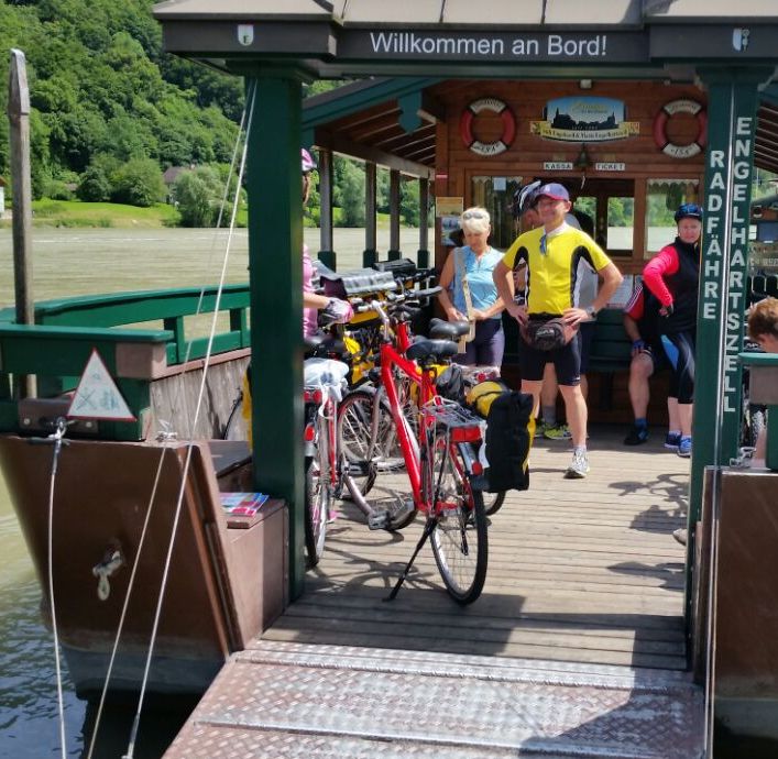 דנובה על אופניים – סיפור מסע – 2016 by רוכבים  - Ourboox.com