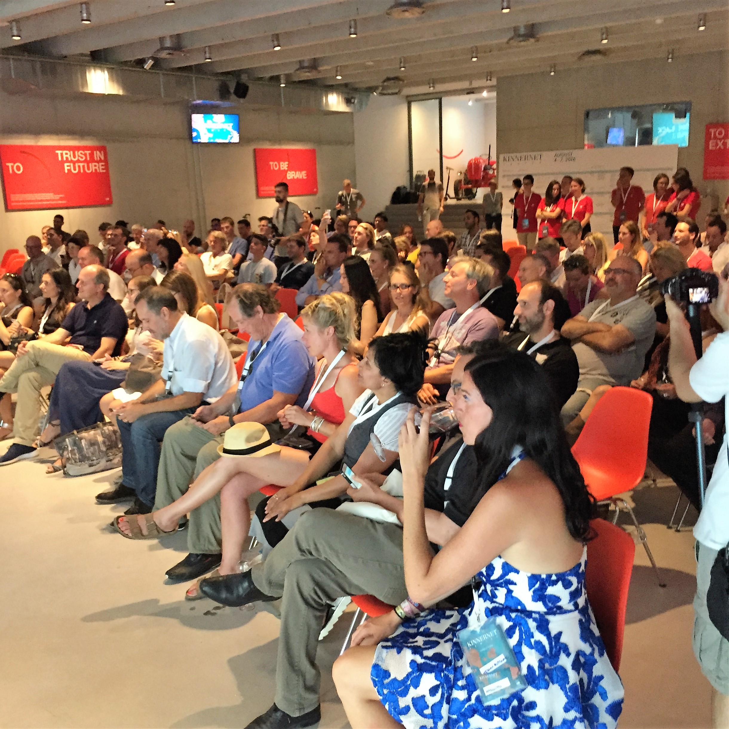 Kinnernet Italia, 2016 – The First Day by Mel Rosenberg - מל רוזנברג - Ourboox.com