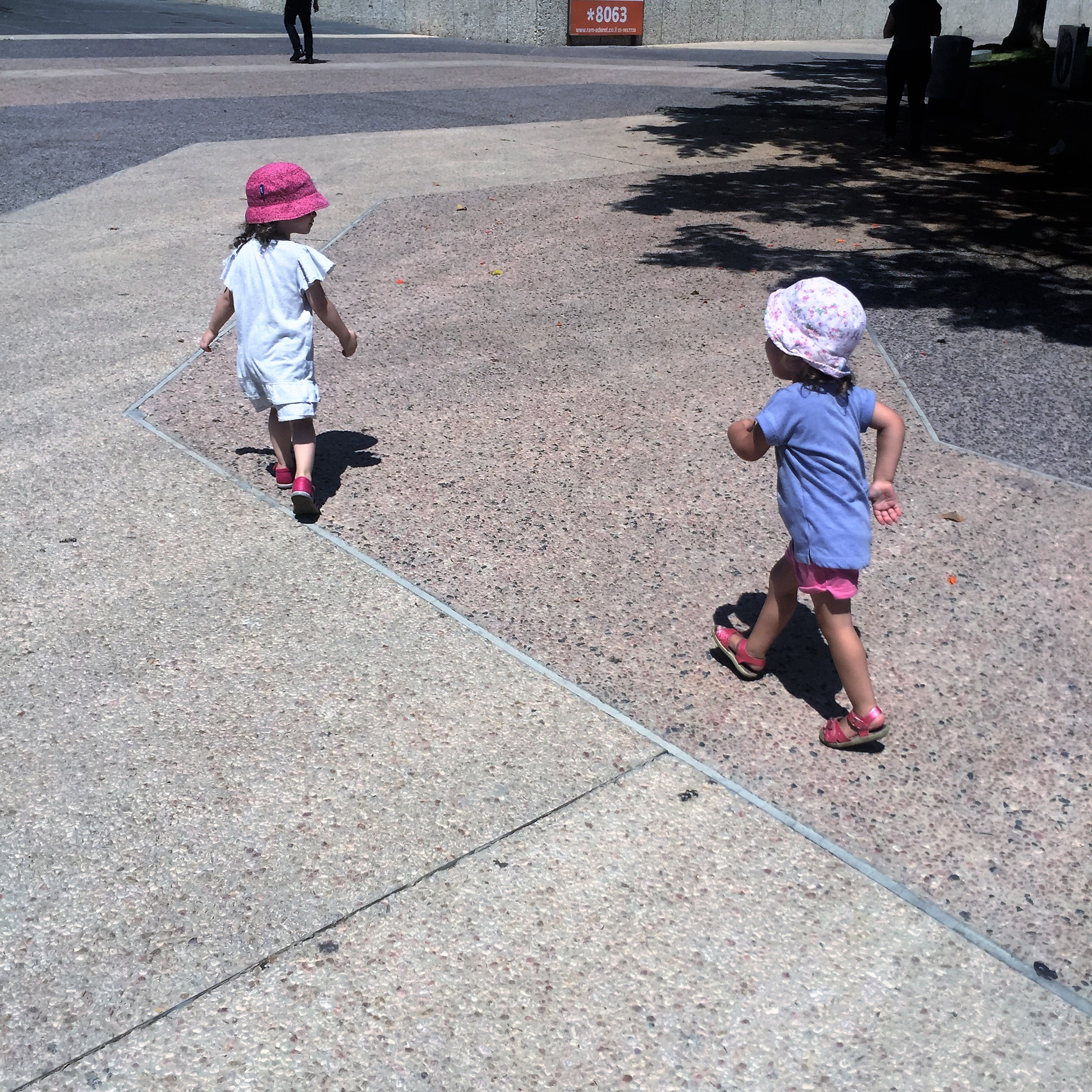 Arielle and Grandpa Mel Go to the Secret Zoo by Mel Rosenberg - מל רוזנברג - Ourboox.com