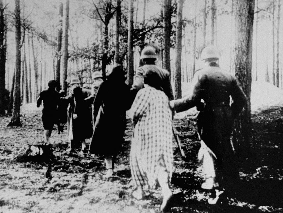 יאנקו והתרחשויות מלחמה by lior sadan - Illustrated by ליאור סדן ועדן פורת - Ourboox.com