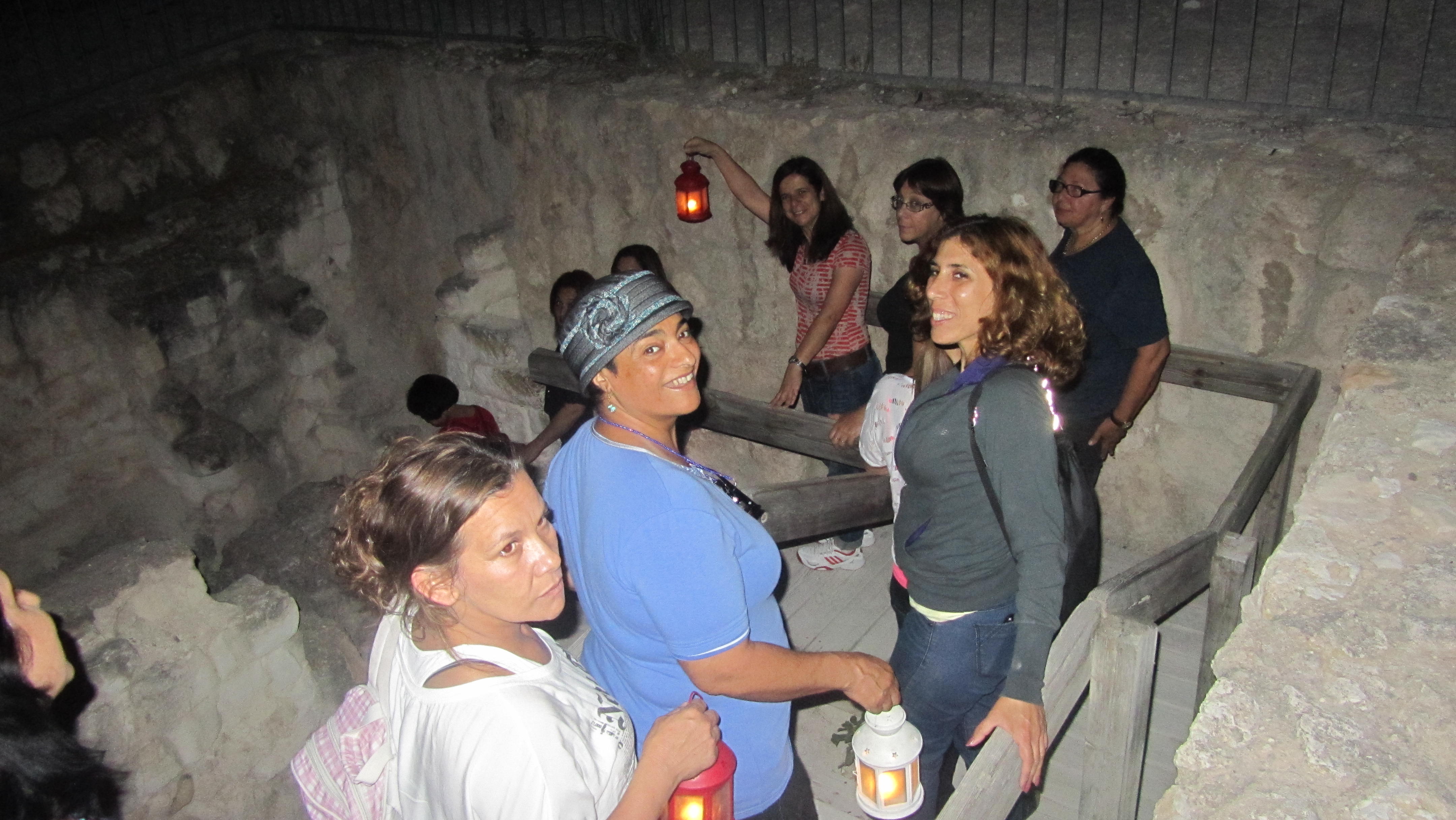 סוף הוא תמיד התחלה של משהו אחר by yuvalim ramla - Illustrated by צוות מורי בית ספר יובלים - Ourboox.com