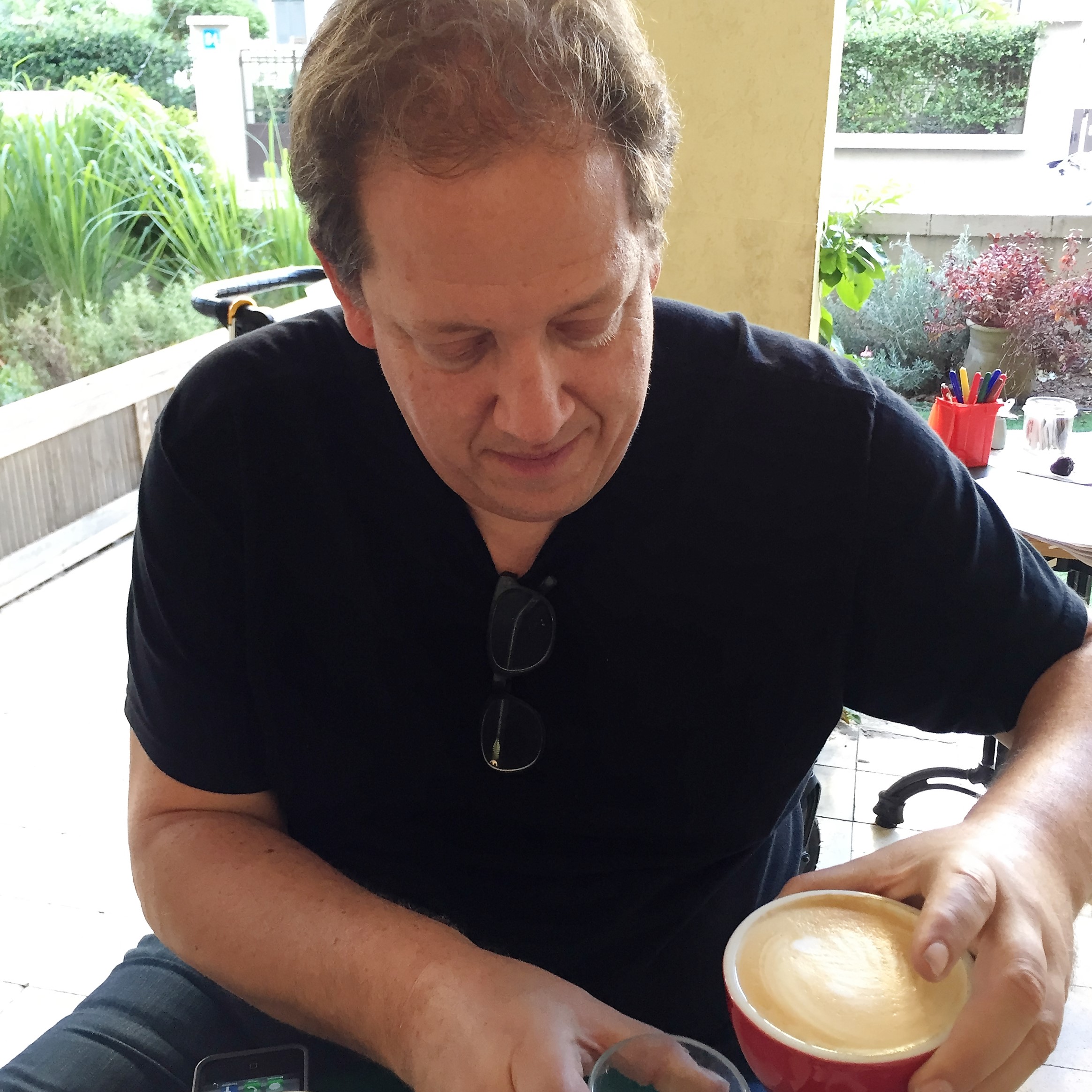 DLD Fever – Jeff Pulver Tastes Tel Aviv’s best Latte by Mel Rosenberg - מל רוזנברג - Ourboox.com