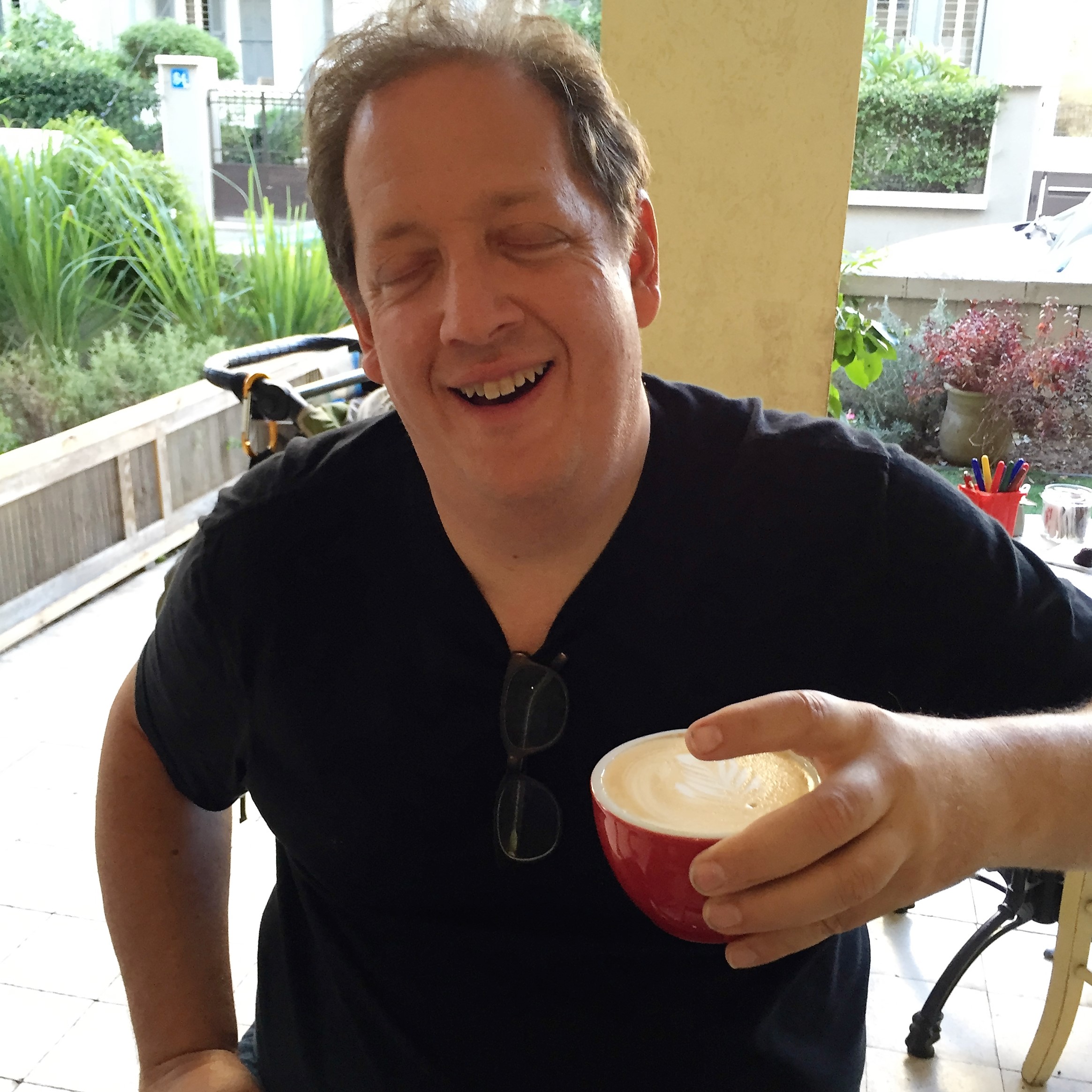 DLD Fever – Jeff Pulver Tastes Tel Aviv’s best Latte by Mel Rosenberg - מל רוזנברג - Ourboox.com