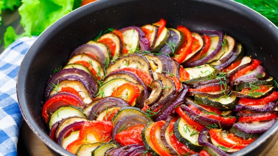 Bon Appetit by Isaac Paulo Aris - Illustrated by Isaac Mendez Ruiz,Paulo Castro Mendoza,Aristeven Cambronero Robles   - Ourboox.com