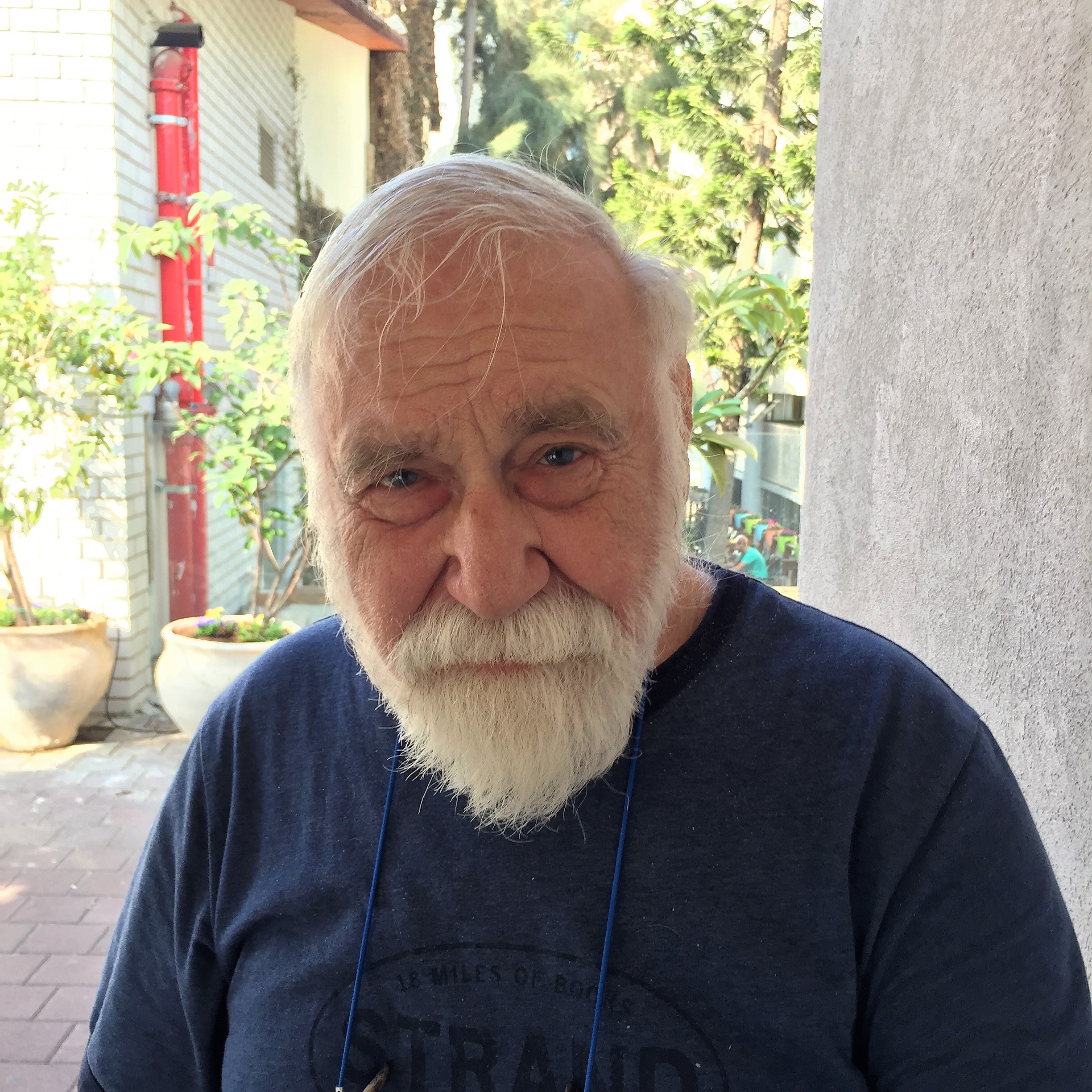 A Morning with Danny Kerman – at Shenkar College and the Herzliya Museum by Mel Rosenberg - מל רוזנברג - Illustrated by Danny Kerman  - Ourboox.com