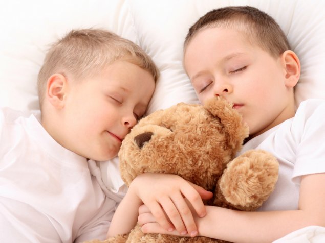 שרונה הקוטפת הקטנה by amit ler - Ourboox.com