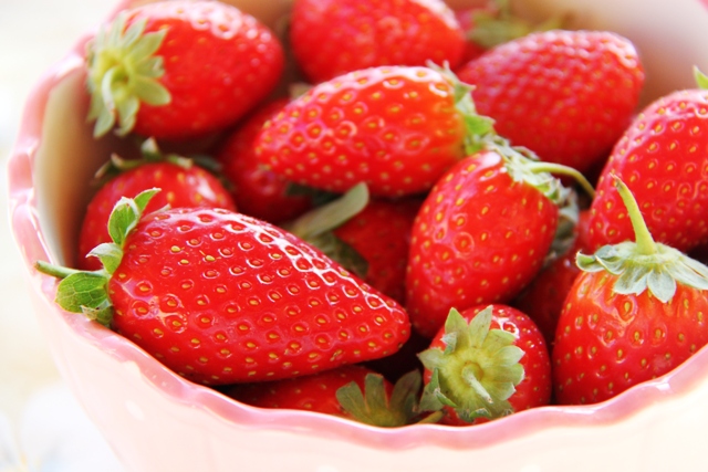 הילד שאהב תות by tzlil madmoni - Ourboox.com