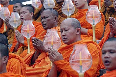 נזירים by dana akhtman - Ourboox.com