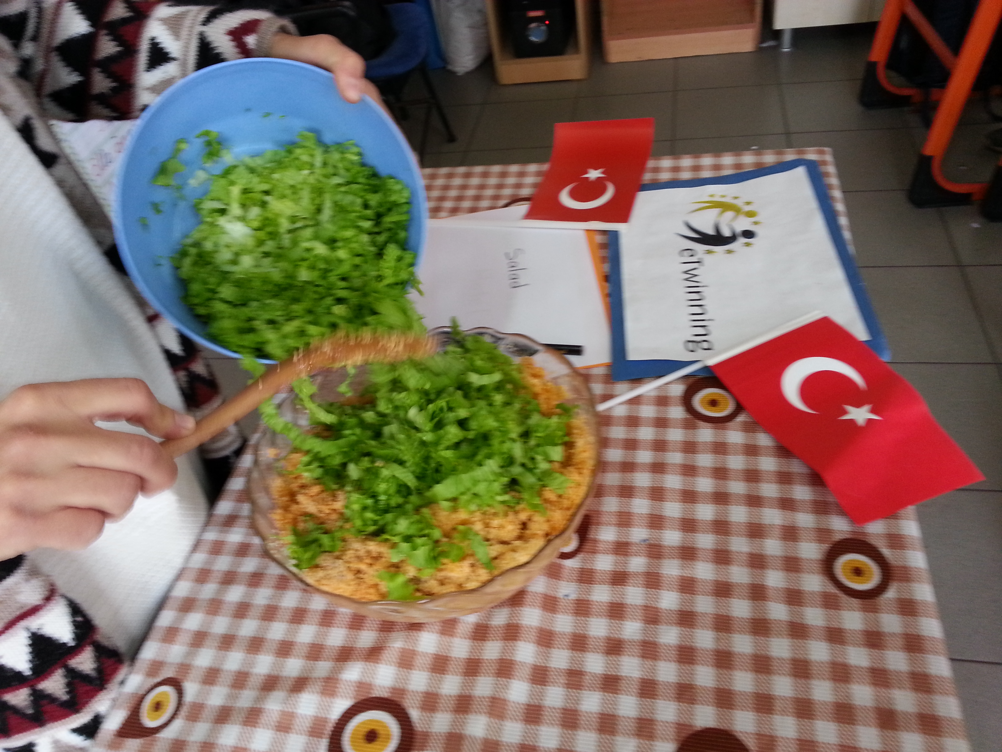 Kisir (Salad) by Münevver Çakır Ertekin - Ourboox.com