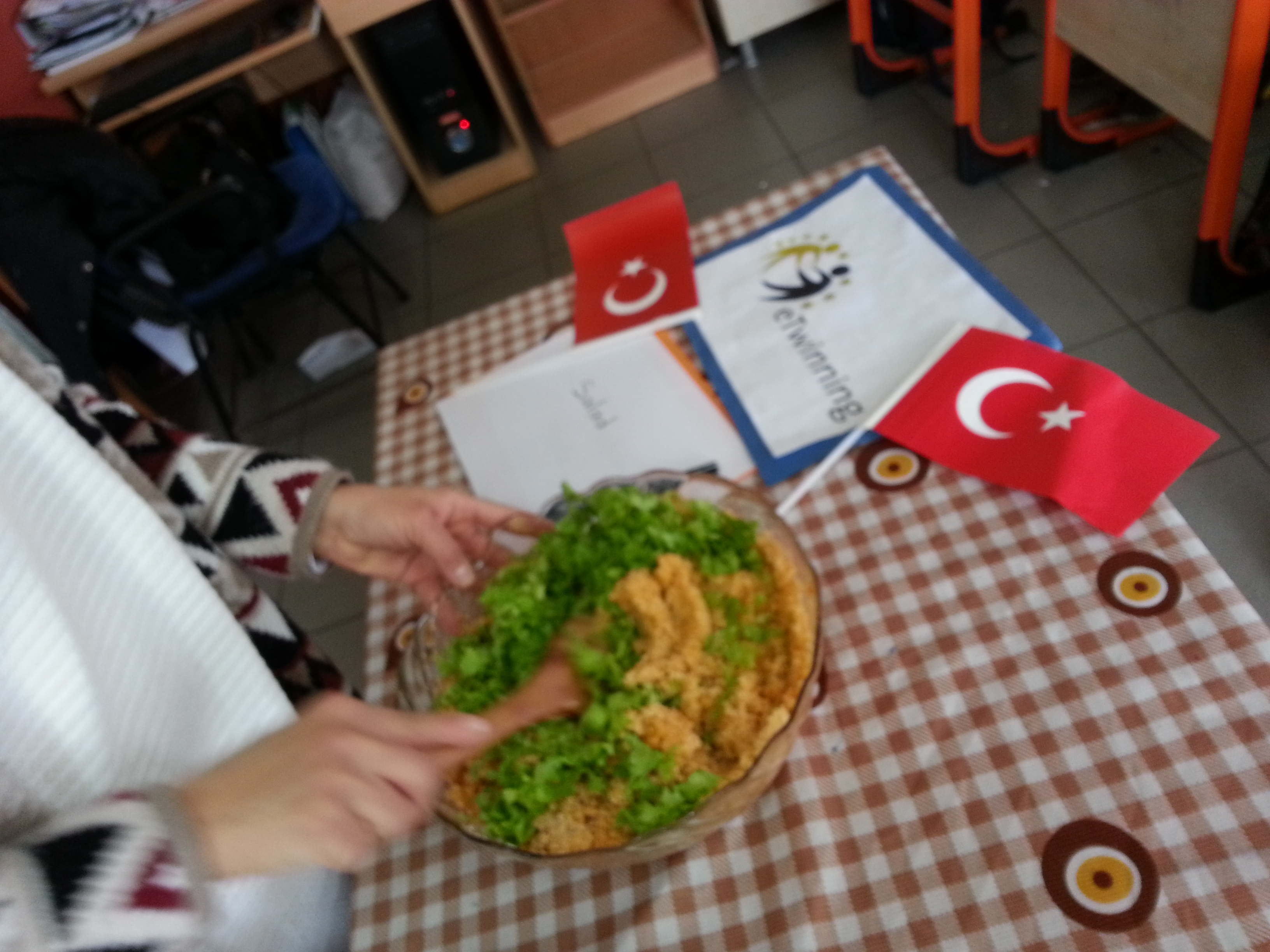 Kisir (Salad) by Münevver Çakır Ertekin - Ourboox.com