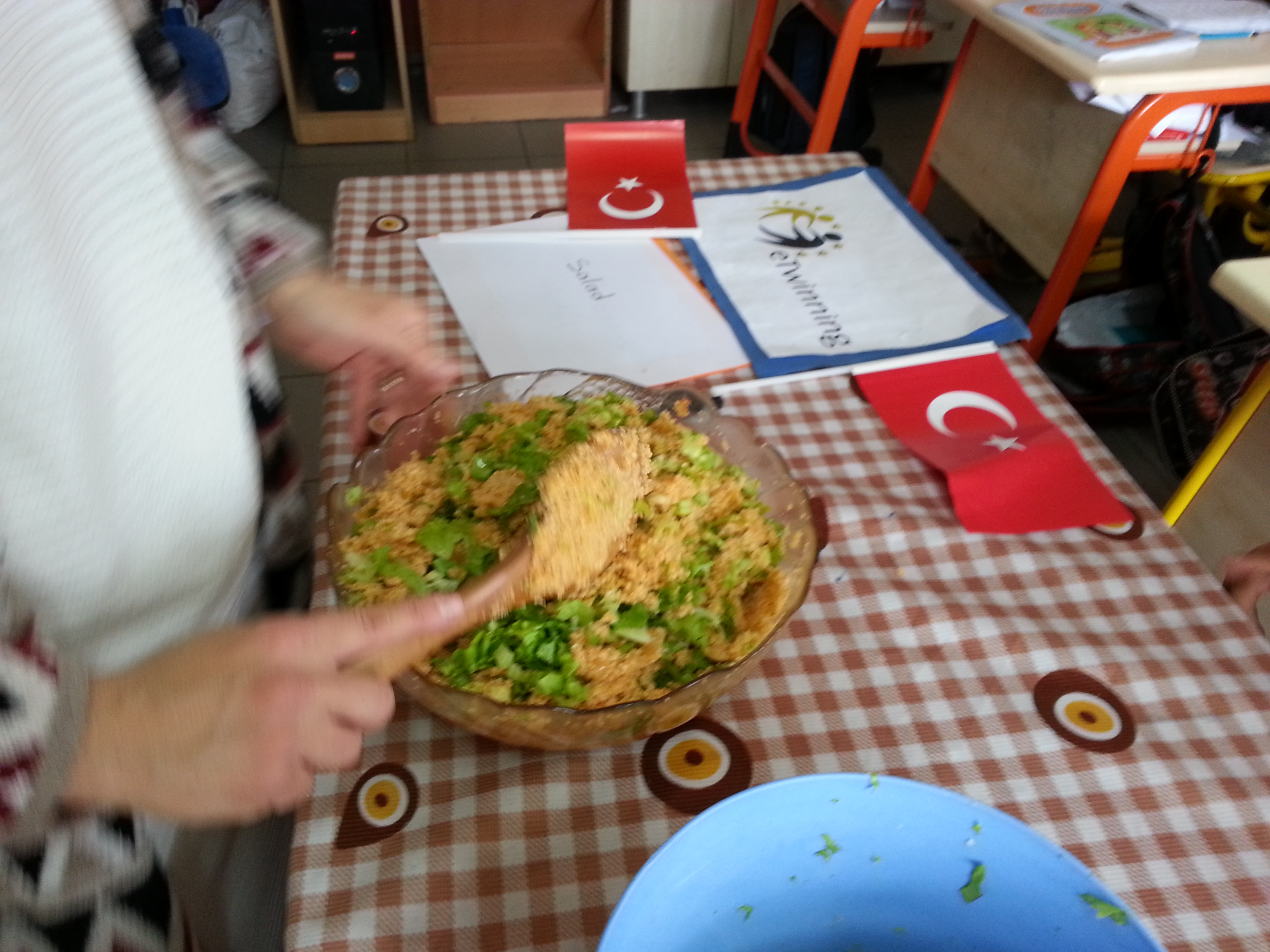 Kisir (Salad) by Münevver Çakır Ertekin - Ourboox.com