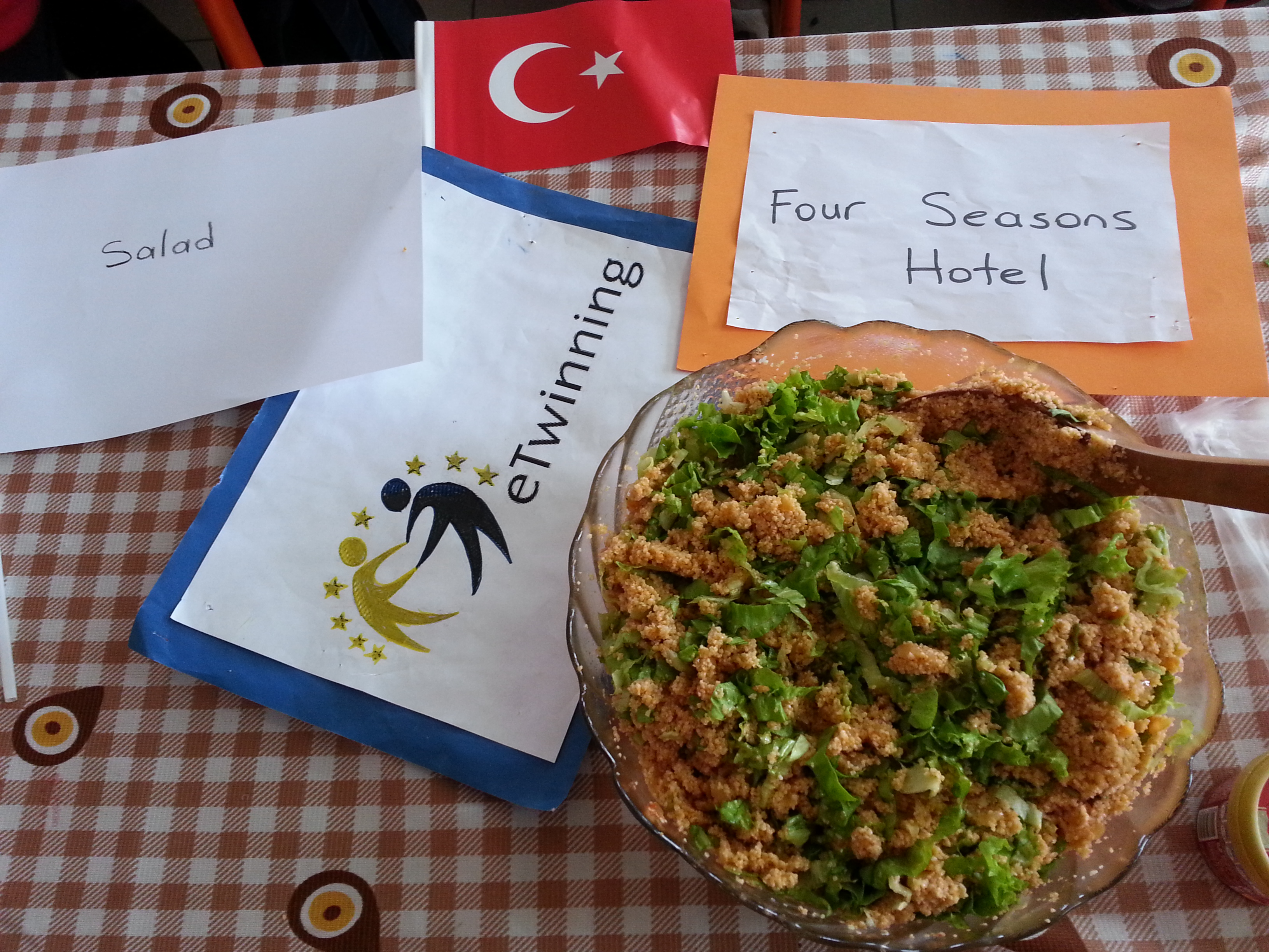 Kisir (Salad) by Münevver Çakır Ertekin - Ourboox.com