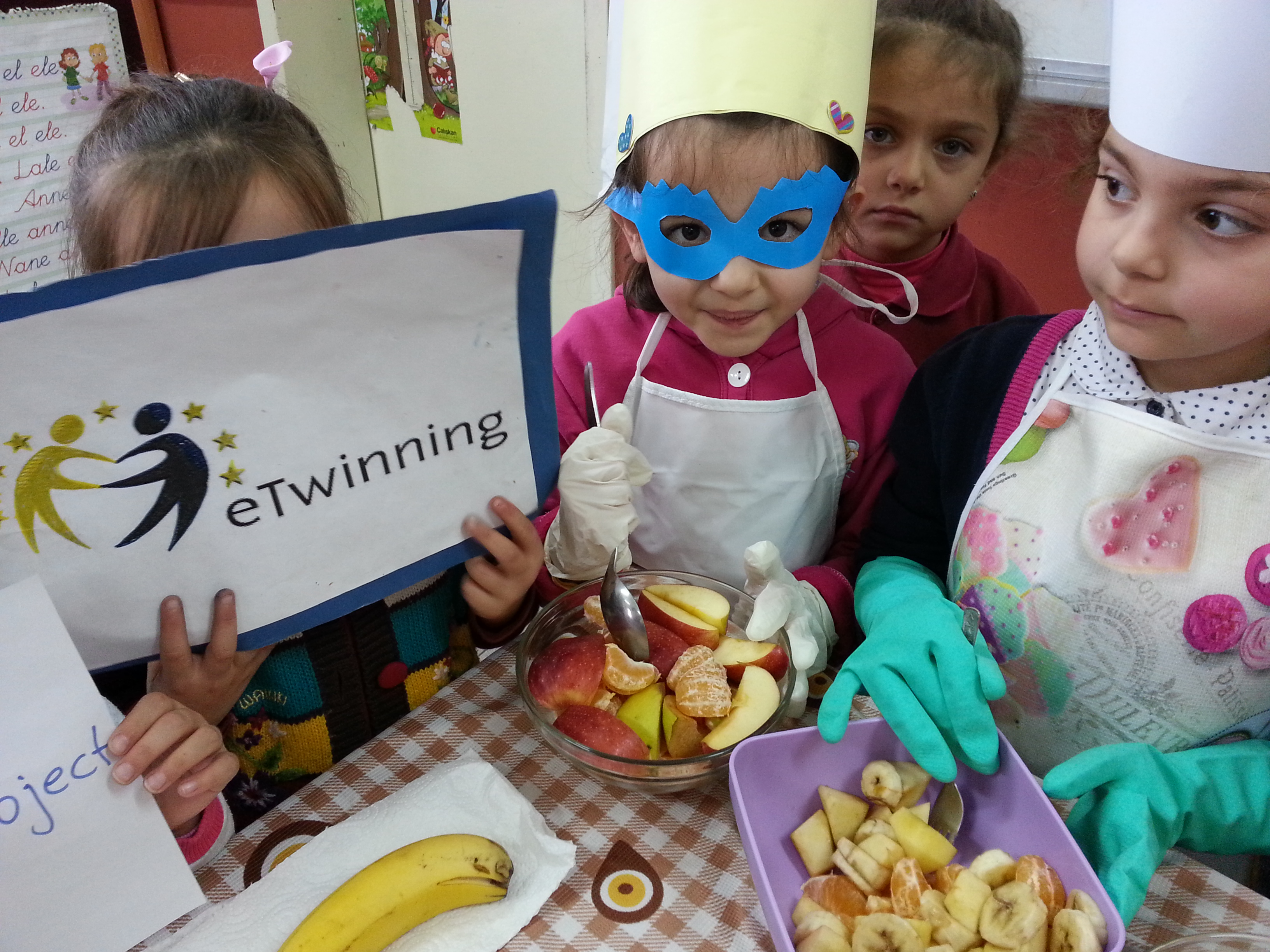 Fruid Salad by Münevver Çakır Ertekin - Ourboox.com