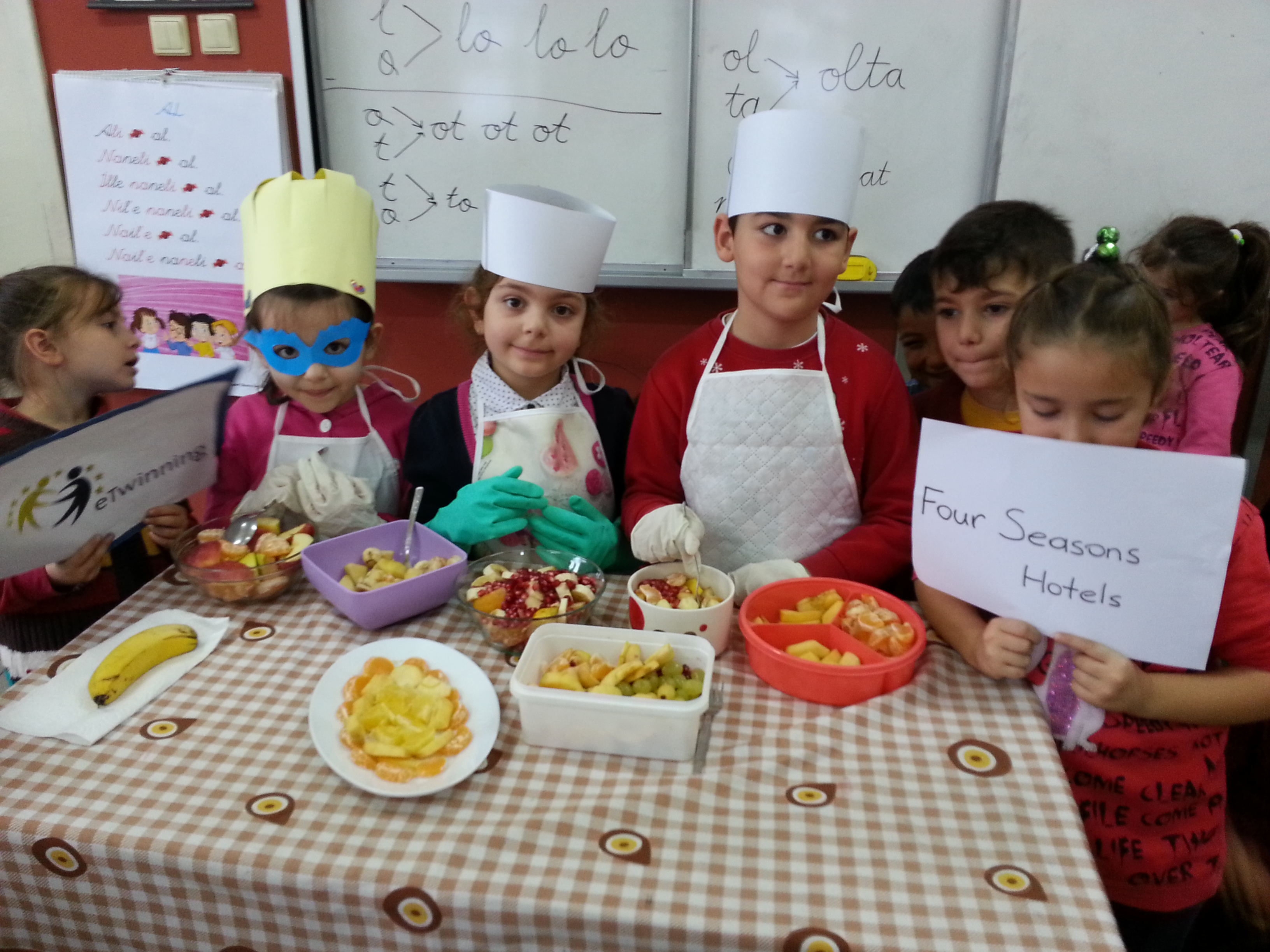 Fruid Salad by Münevver Çakır Ertekin - Ourboox.com