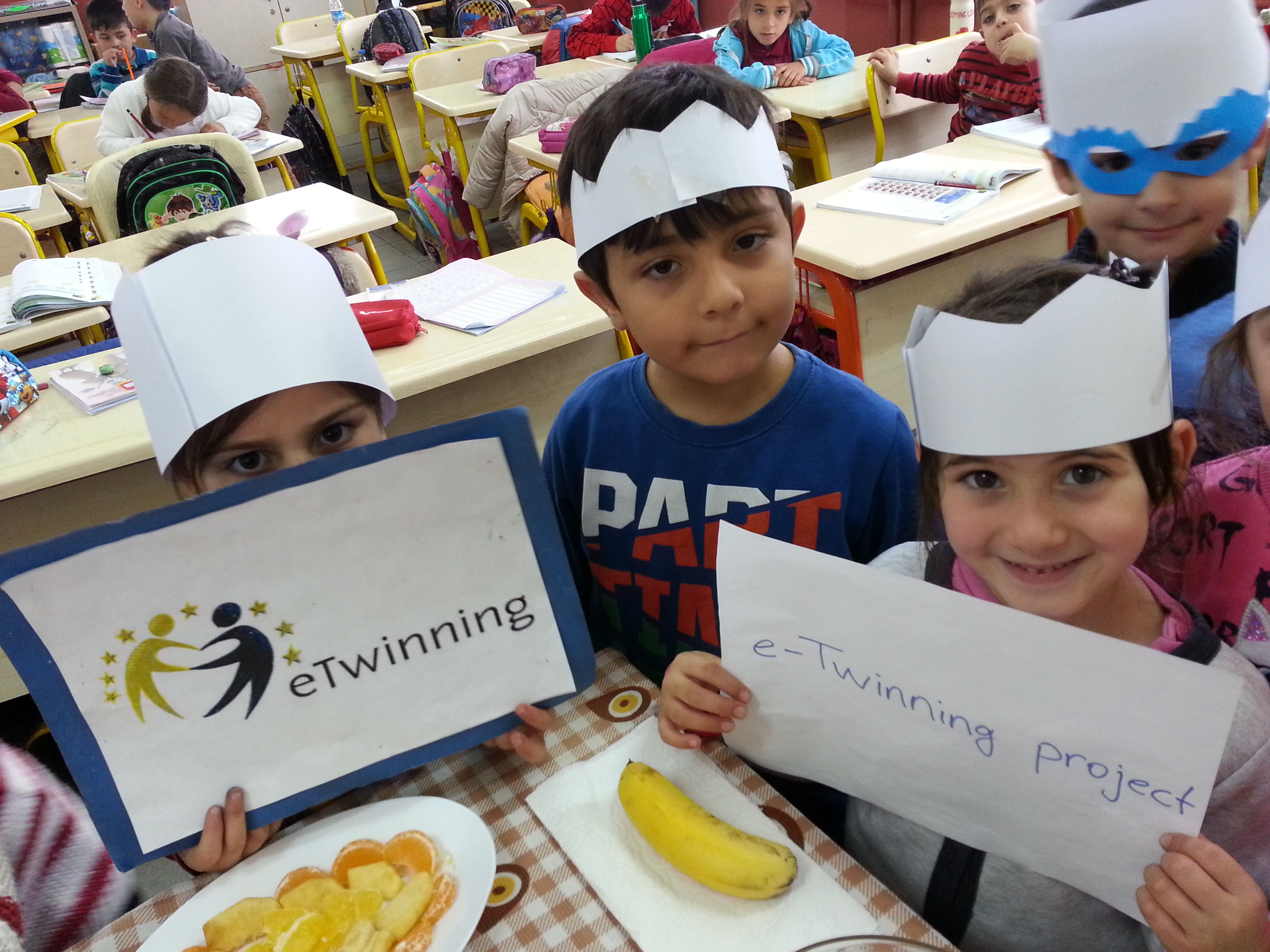 Fruid Salad by Münevver Çakır Ertekin - Ourboox.com