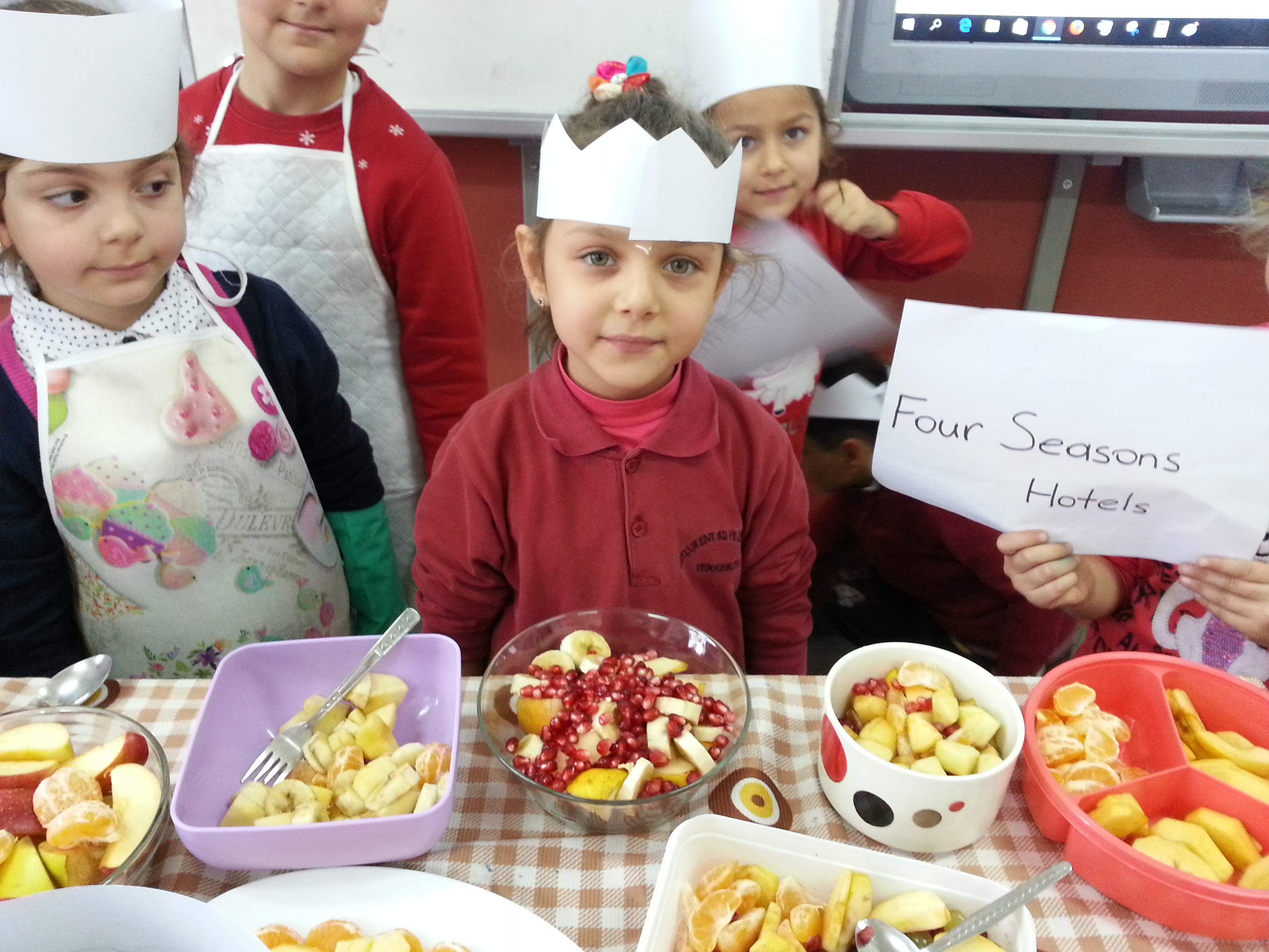 Fruid Salad by Münevver Çakır Ertekin - Ourboox.com