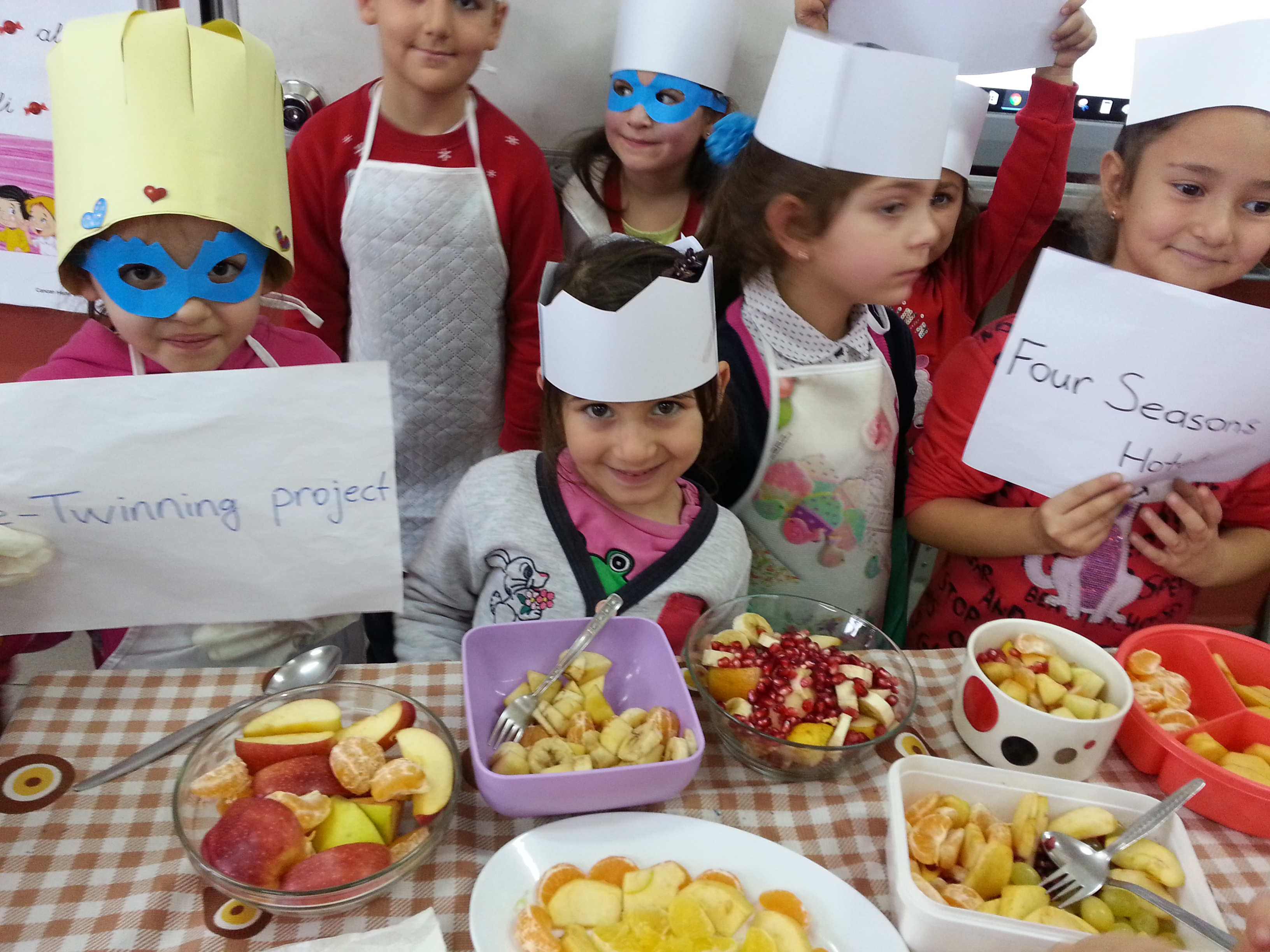 Fruid Salad by Münevver Çakır Ertekin - Ourboox.com