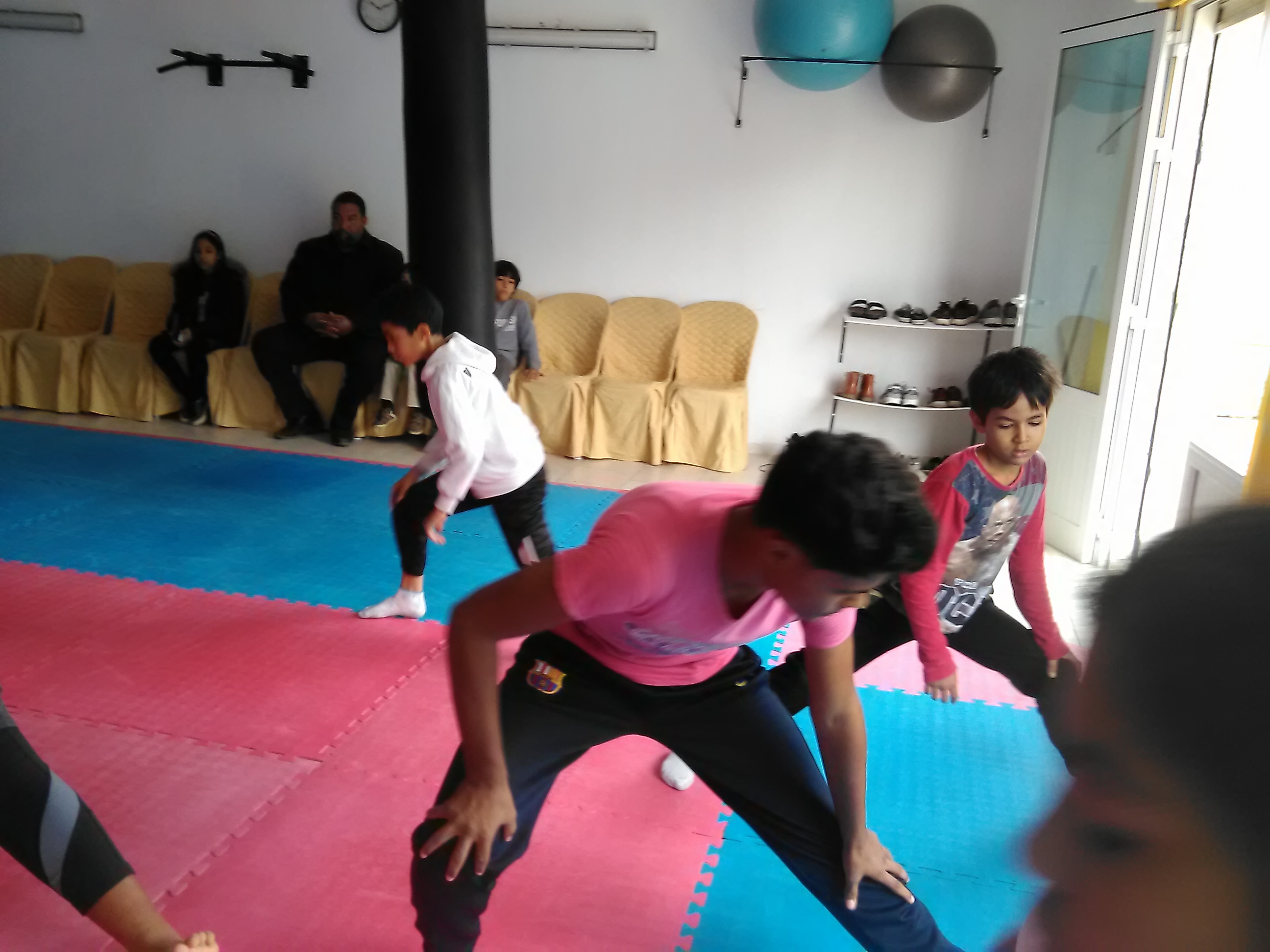 الدورة الأولى المفتوحة لفنون الدفاع عن النفس ببنزرت by bechir - Illustrated by البشير الحمروني عضو الجمعية التونسية النمساوية لفنون الدفاع عن النفس  - Ourboox.com