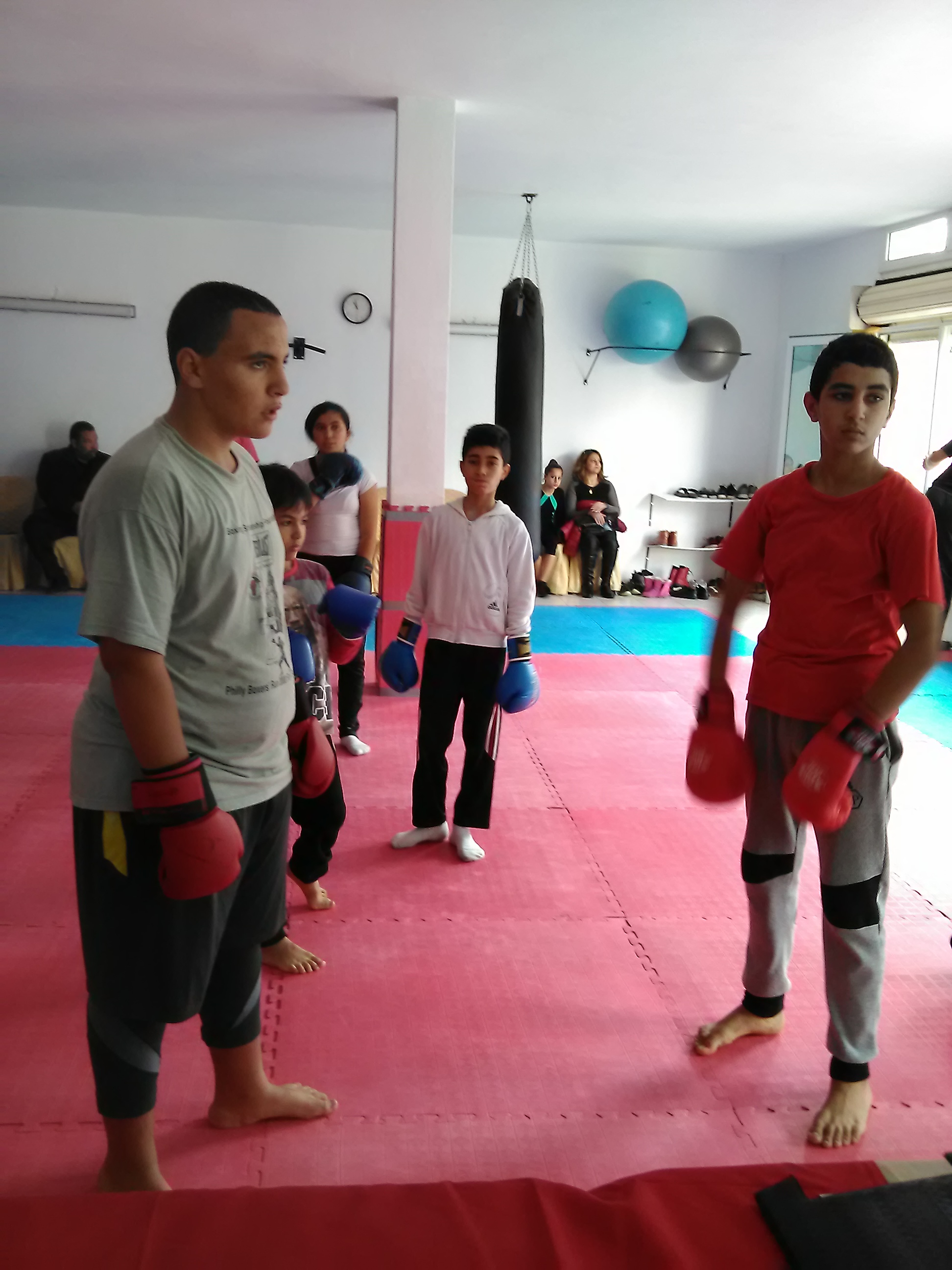 الدورة الأولى المفتوحة لفنون الدفاع عن النفس ببنزرت by bechir - Illustrated by البشير الحمروني عضو الجمعية التونسية النمساوية لفنون الدفاع عن النفس  - Ourboox.com