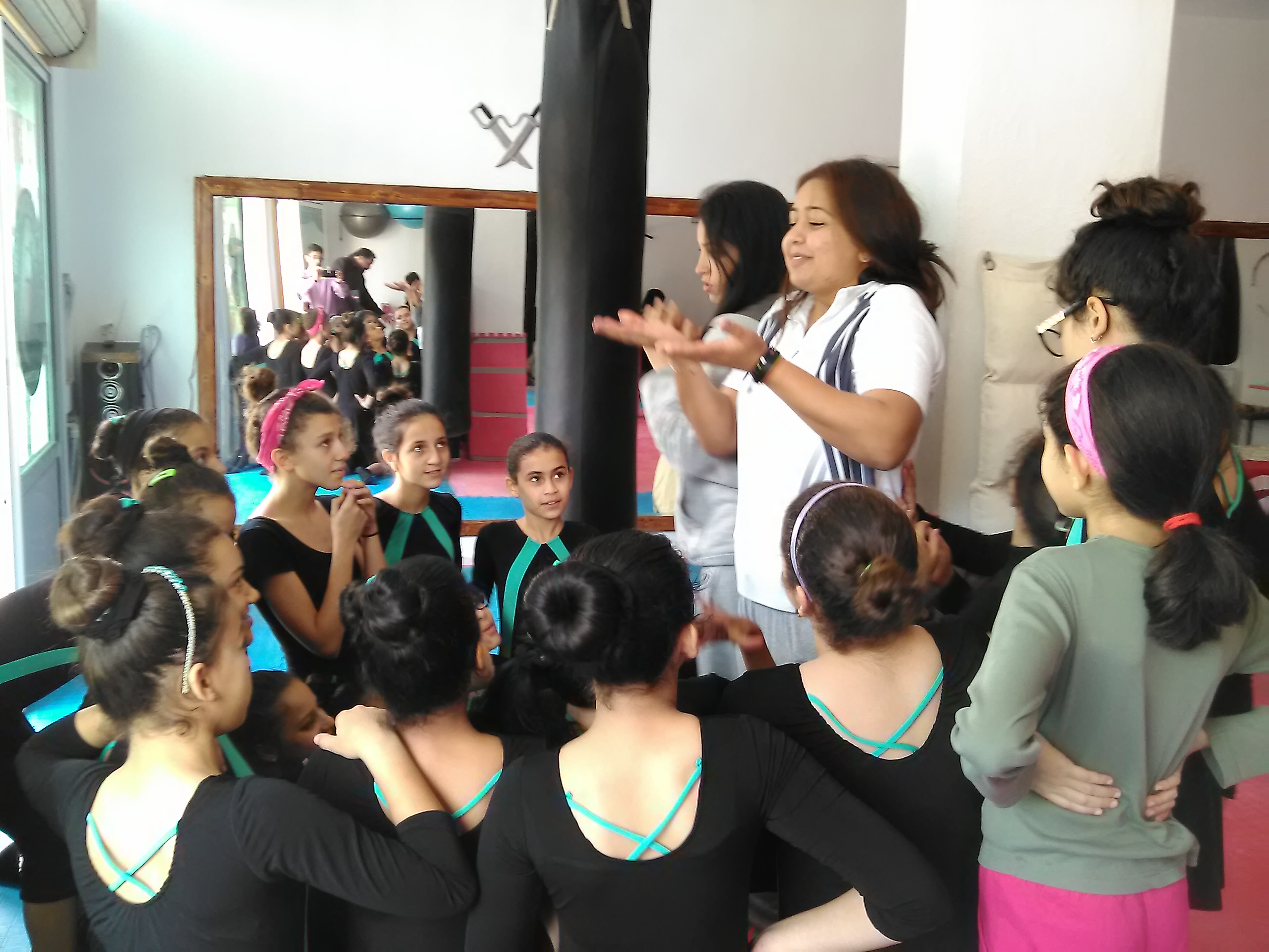 الدورة الأولى المفتوحة لفنون الدفاع عن النفس ببنزرت by bechir - Illustrated by البشير الحمروني عضو الجمعية التونسية النمساوية لفنون الدفاع عن النفس  - Ourboox.com