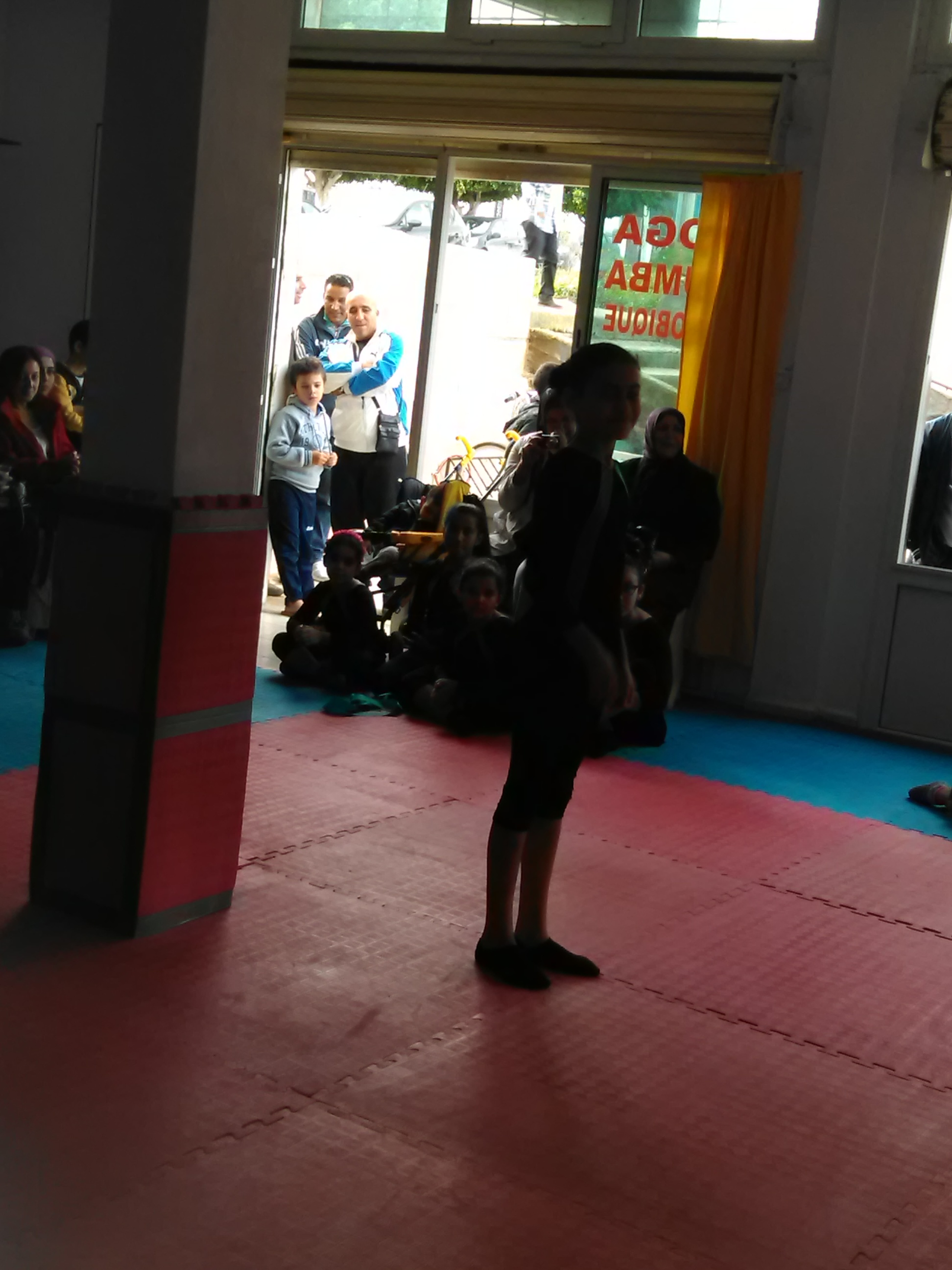 الدورة الأولى المفتوحة لفنون الدفاع عن النفس ببنزرت by bechir - Illustrated by البشير الحمروني عضو الجمعية التونسية النمساوية لفنون الدفاع عن النفس  - Ourboox.com