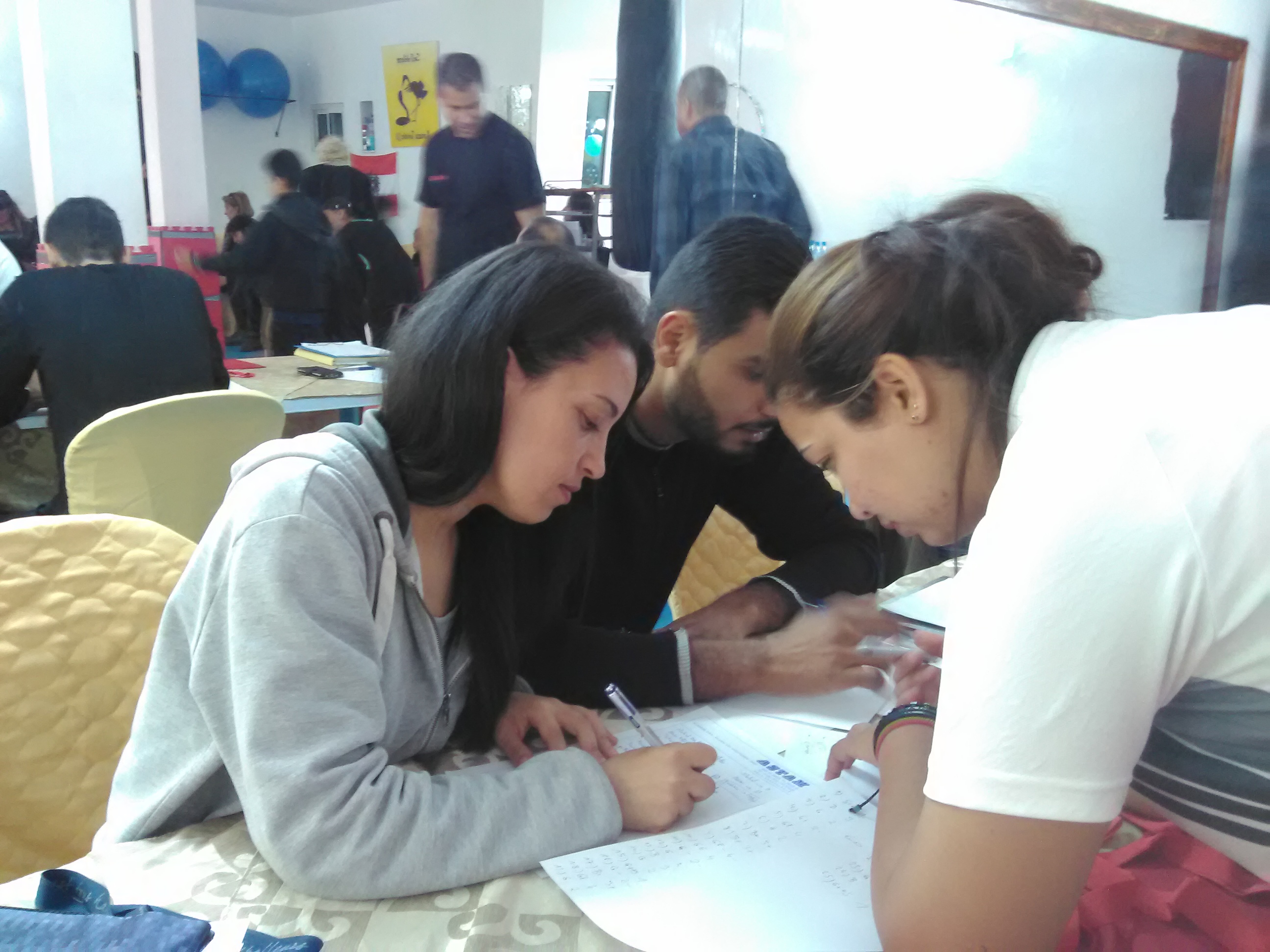 من كواليس الدورة الأولى لفنون الدفاع عن النفس ببنزرت :2016/11/20 by bechir - Illustrated by البشير الحمروني - Ourboox.com