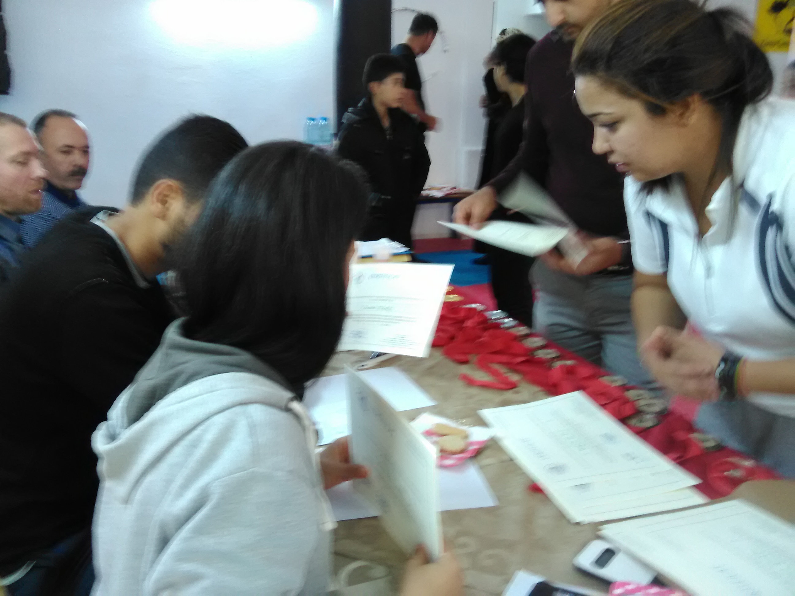 من كواليس الدورة الأولى لفنون الدفاع عن النفس ببنزرت :2016/11/20 by bechir - Illustrated by البشير الحمروني - Ourboox.com