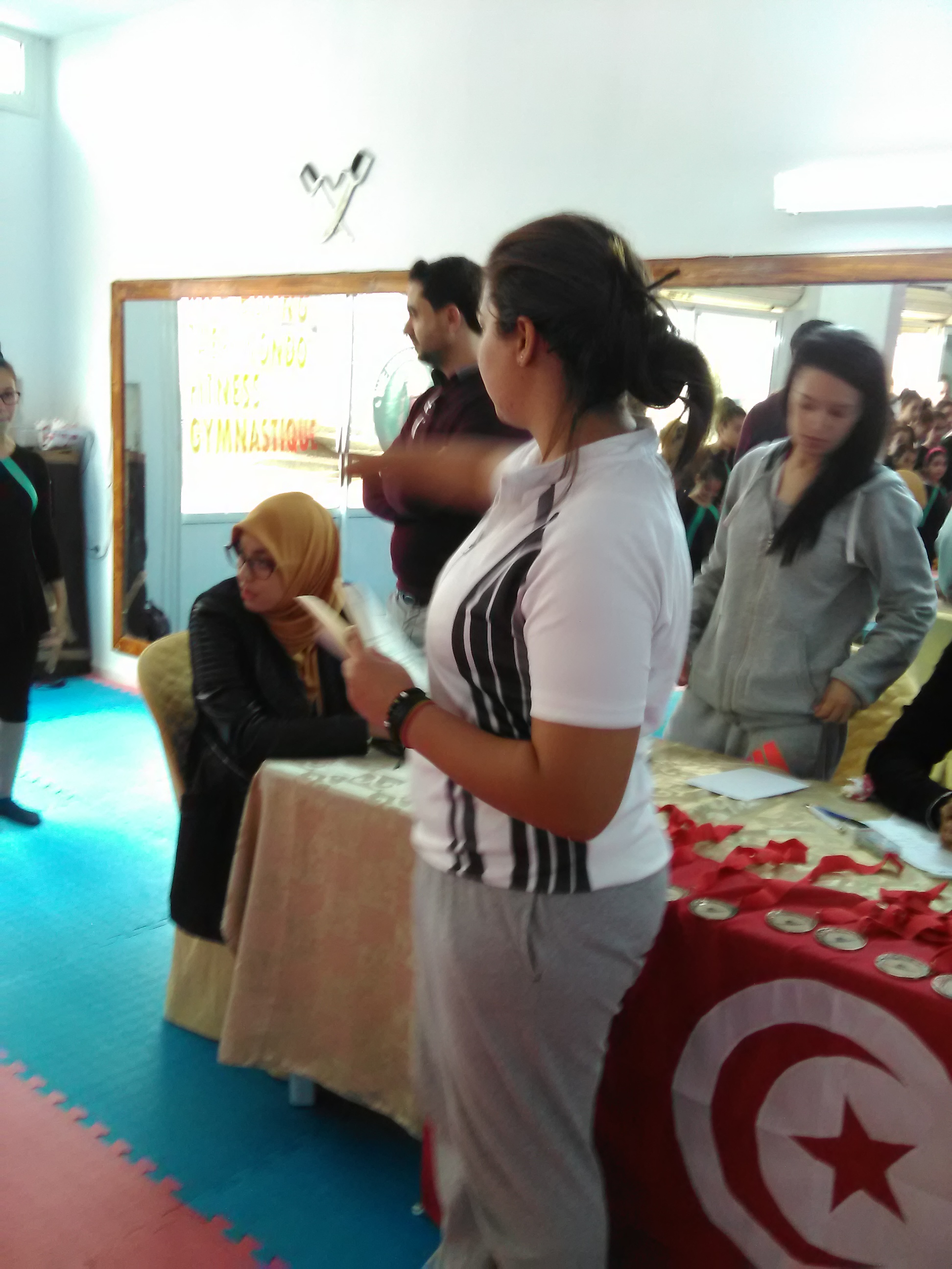 من كواليس الدورة الأولى لفنون الدفاع عن النفس ببنزرت :2016/11/20 by bechir - Illustrated by البشير الحمروني - Ourboox.com