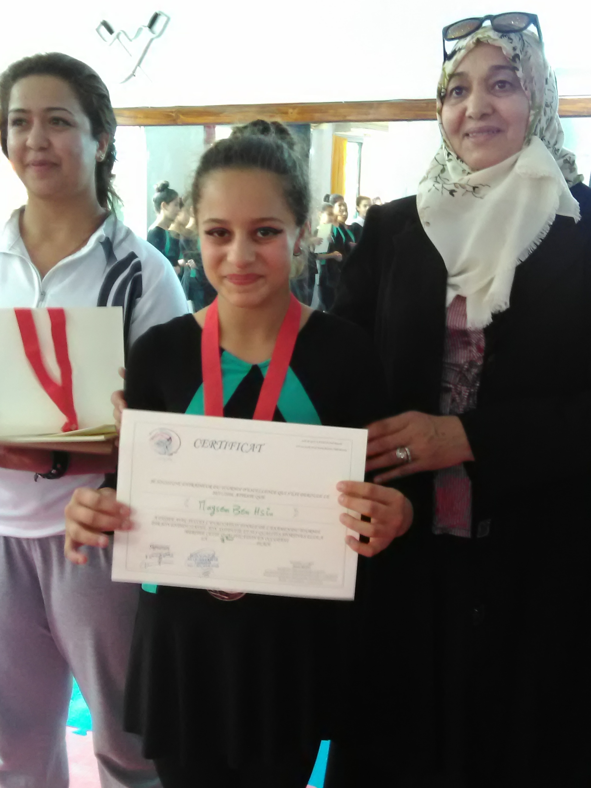 من كواليس الدورة الأولى لفنون الدفاع عن النفس ببنزرت :2016/11/20 by bechir - Illustrated by البشير الحمروني - Ourboox.com