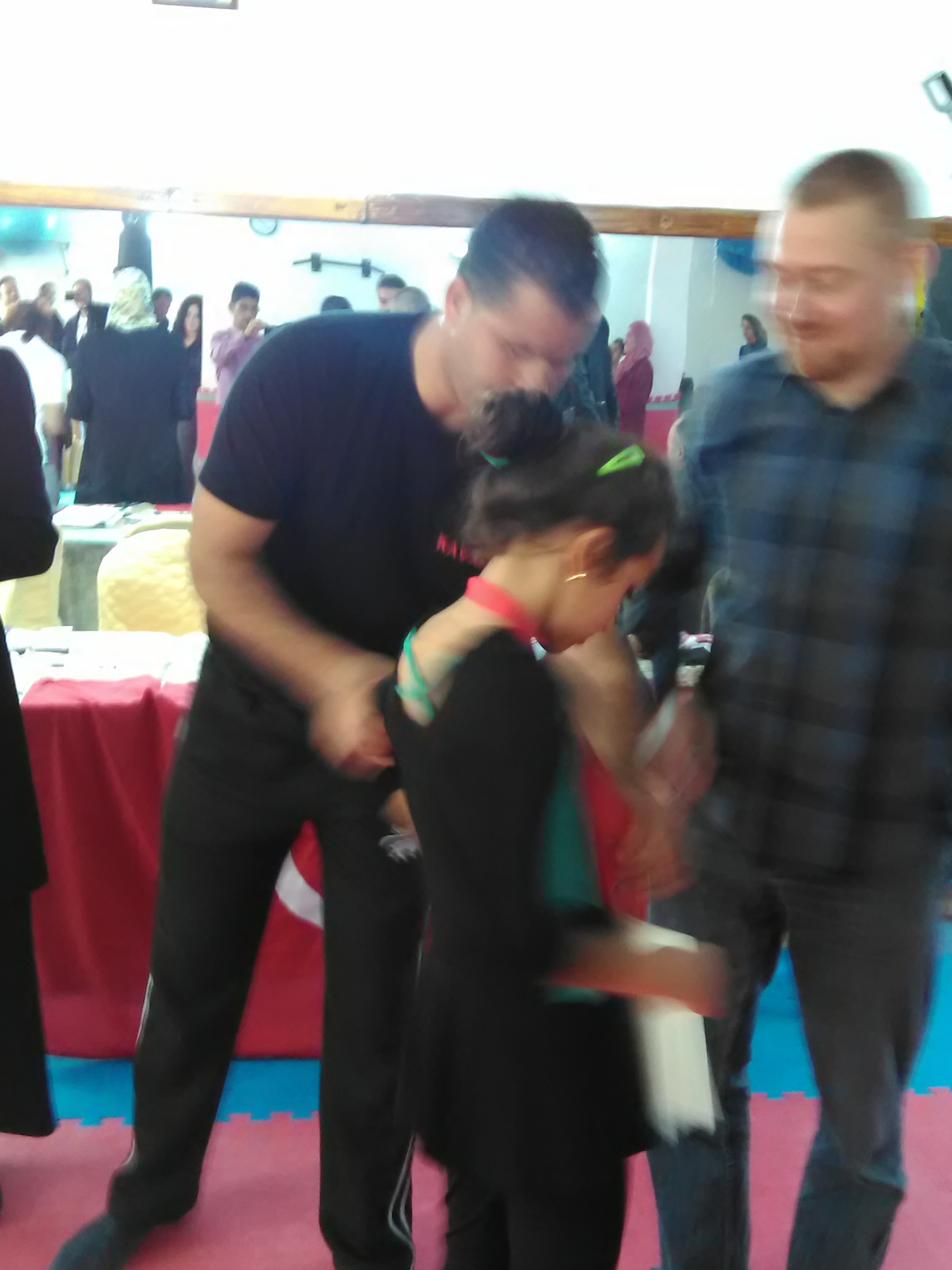 من كواليس الدورة الأولى لفنون الدفاع عن النفس ببنزرت :2016/11/20 by bechir - Illustrated by البشير الحمروني - Ourboox.com