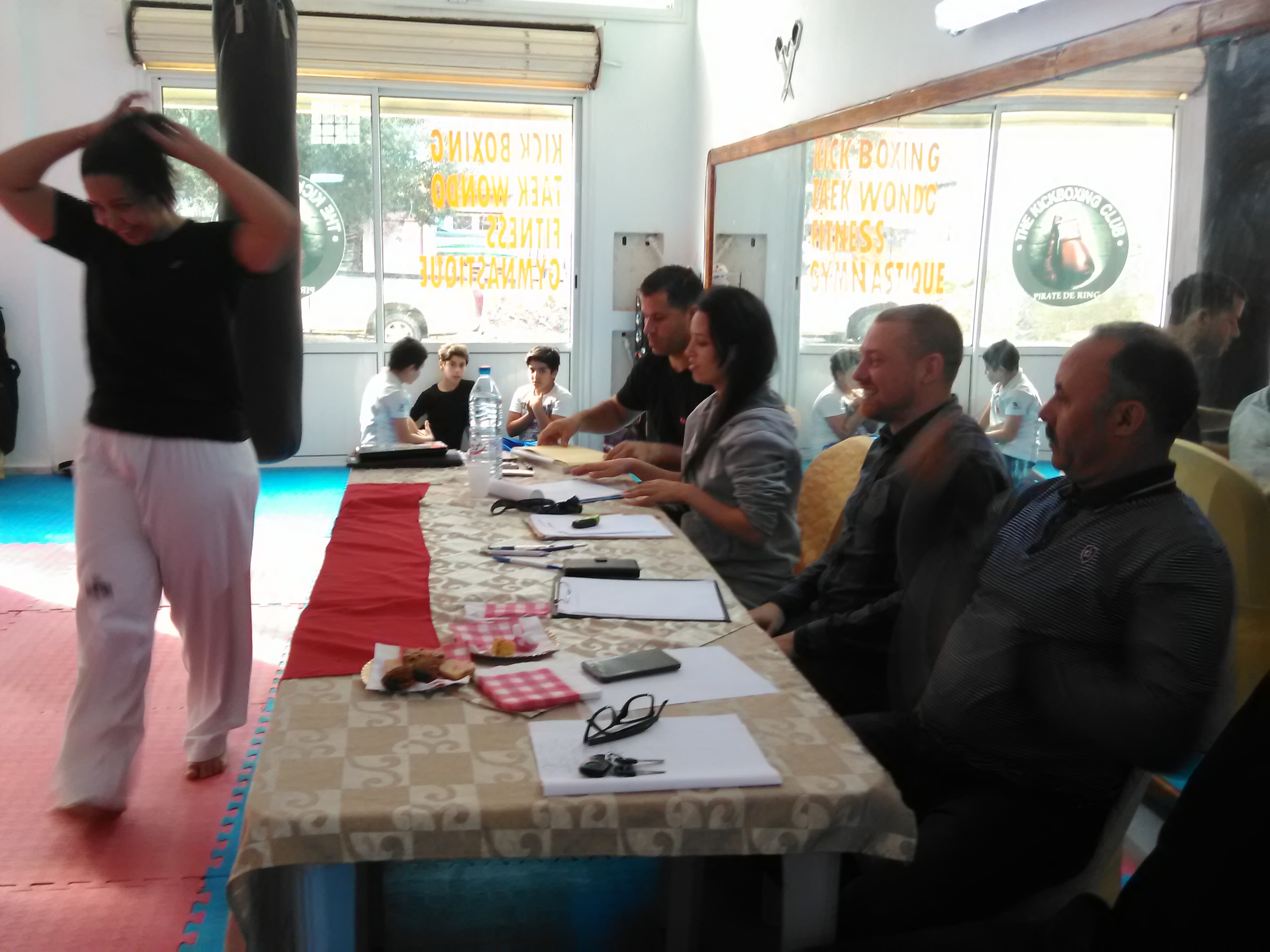 من كواليس الدورة الأولى لفنون الدفاع عن النفس ببنزرت :2016/11/20 by bechir - Illustrated by البشير الحمروني - Ourboox.com