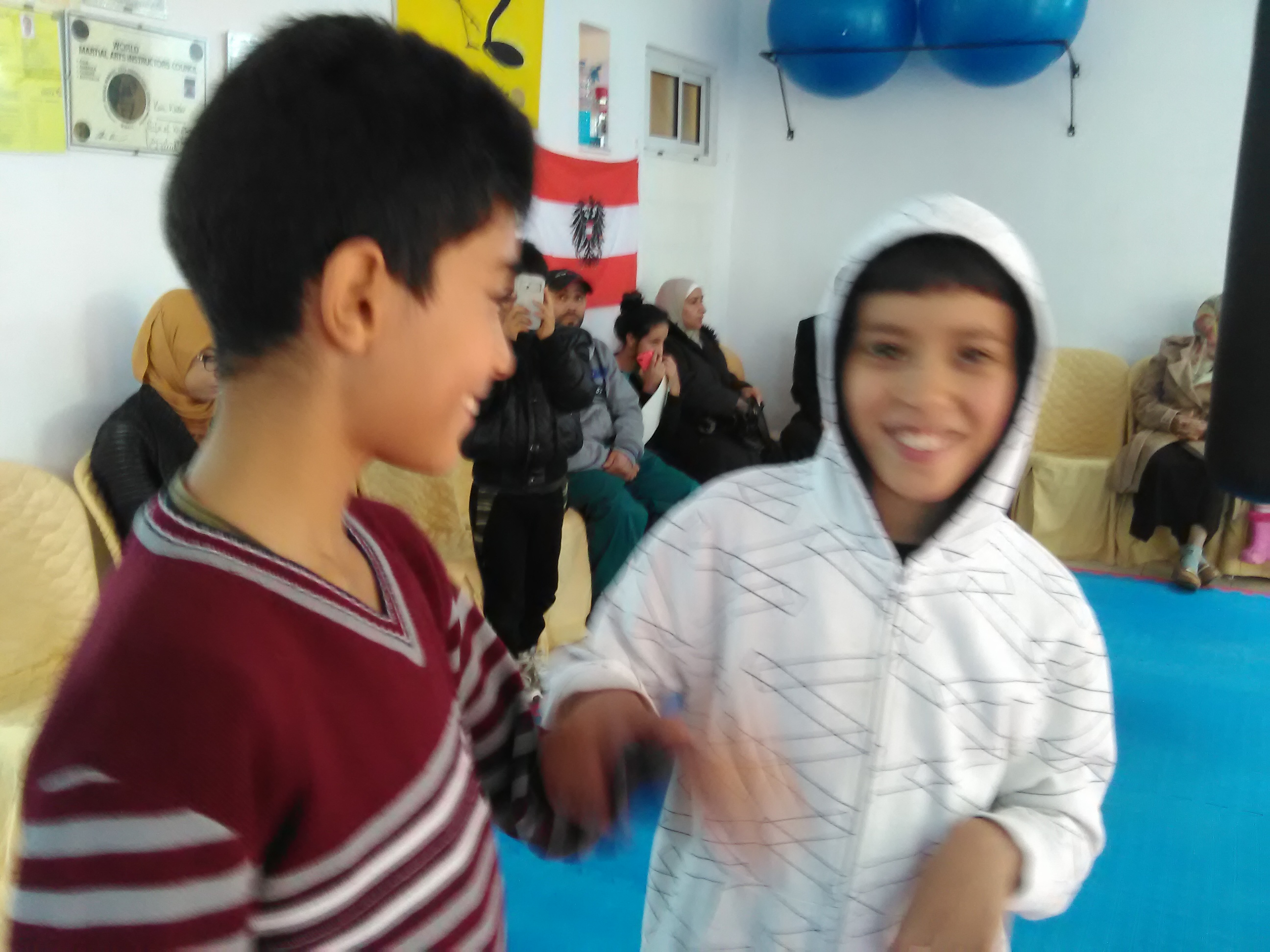 من كواليس الدورة الأولى لفنون الدفاع عن النفس ببنزرت :2016/11/20 by bechir - Illustrated by البشير الحمروني - Ourboox.com