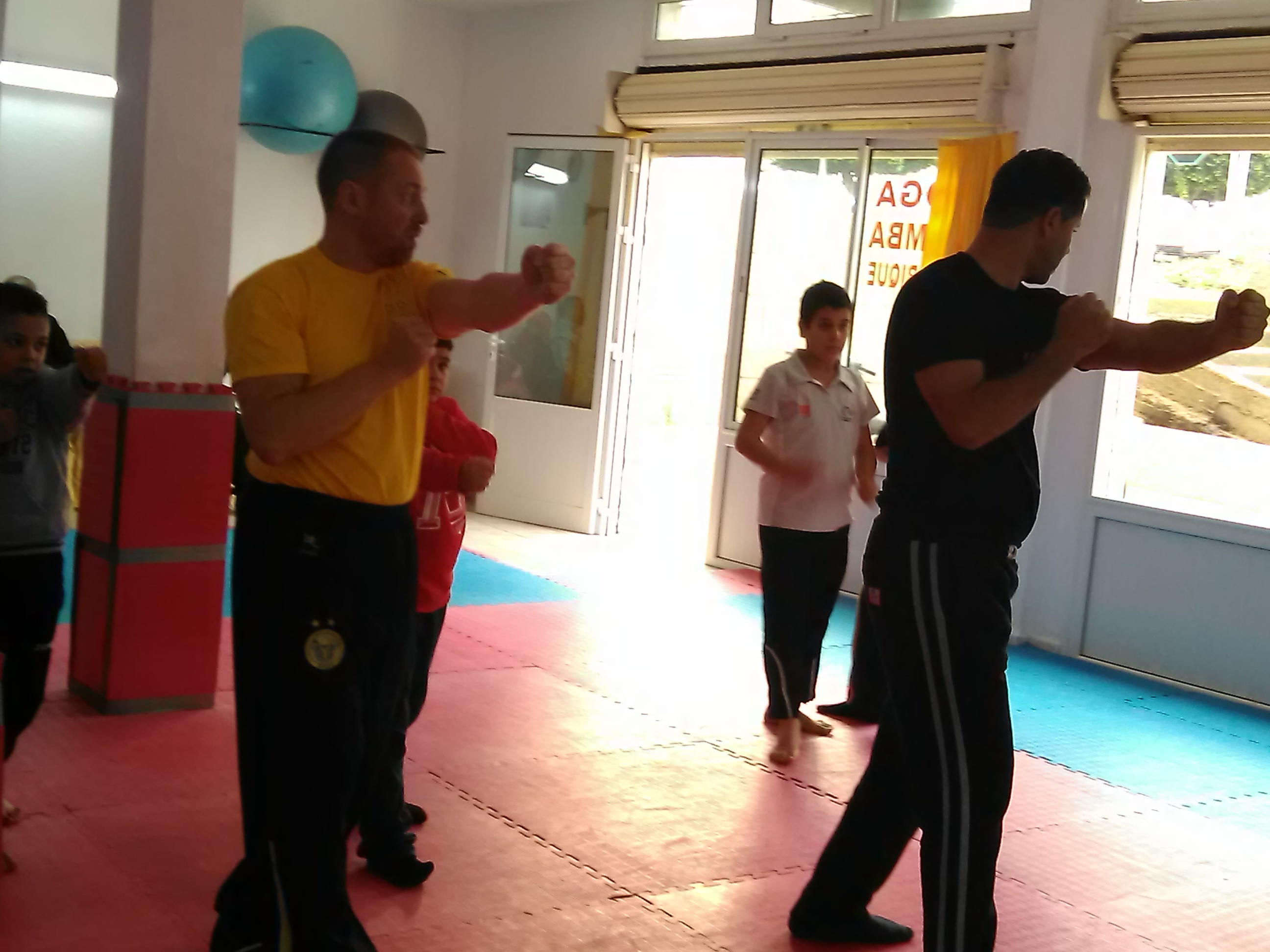 الدورة الأولى المفتوحة لفنون الدفاع عن النفس ببنزرت : الجزء الثالث الكافازا by bechir - Illustrated by البشير الحمروني - Ourboox.com