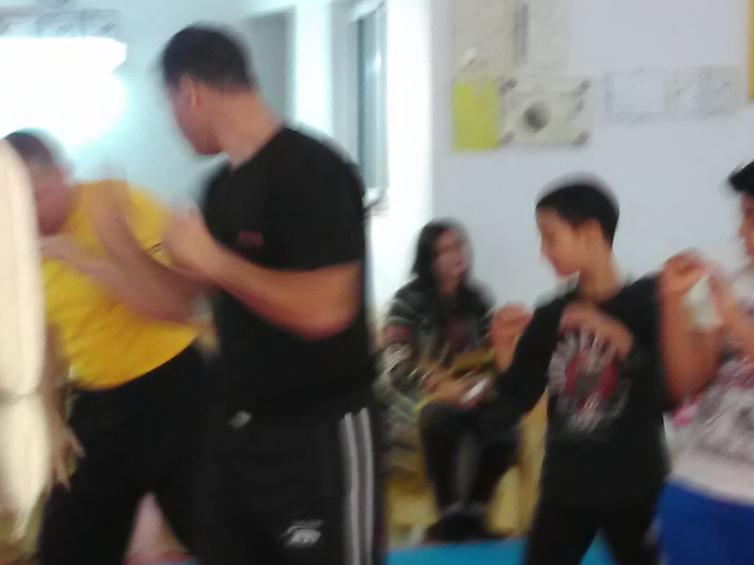 الدورة الأولى المفتوحة لفنون الدفاع عن النفس ببنزرت : الجزء الثالث الكافازا by bechir - Illustrated by البشير الحمروني - Ourboox.com