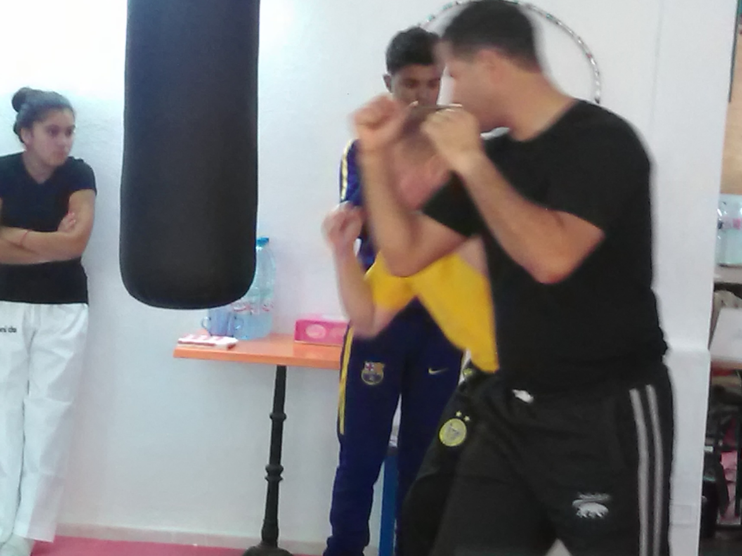 الدورة الأولى المفتوحة لفنون الدفاع عن النفس ببنزرت : الجزء الثالث الكافازا by bechir - Illustrated by البشير الحمروني - Ourboox.com