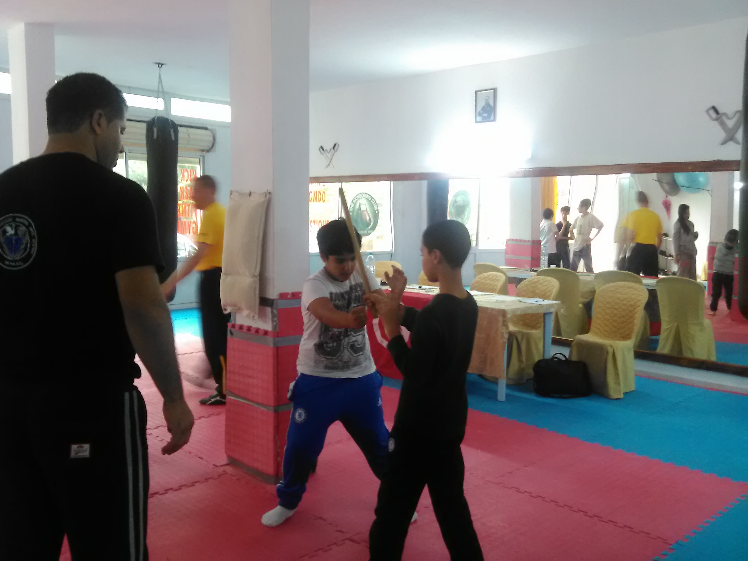 الدورة الأولى المفتوحة لفنون الدفاع عن النفس ببنزرت : الجزء الثالث الكافازا by bechir - Illustrated by البشير الحمروني - Ourboox.com