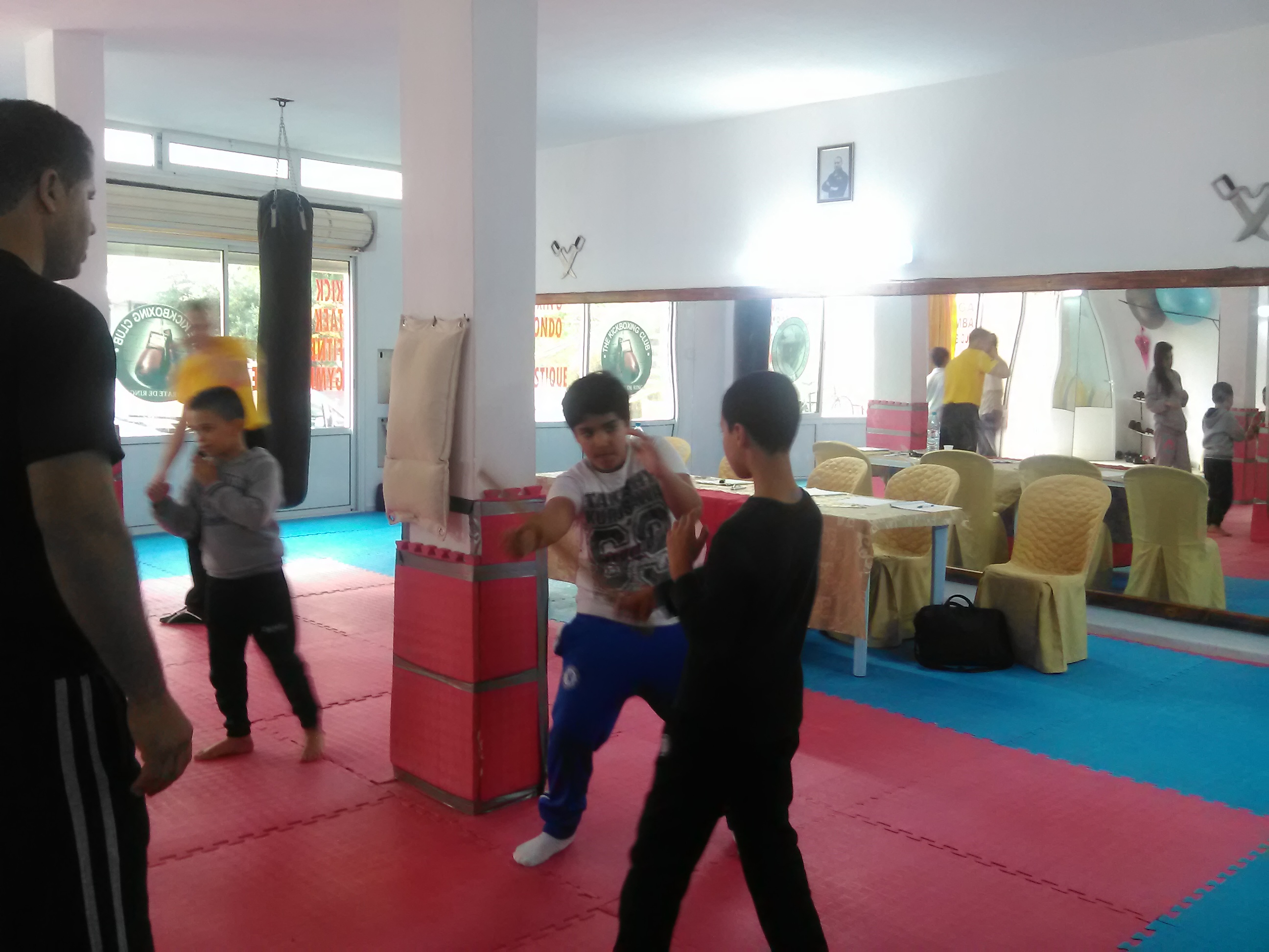 الدورة الأولى المفتوحة لفنون الدفاع عن النفس ببنزرت : الجزء الثالث الكافازا by bechir - Illustrated by البشير الحمروني - Ourboox.com