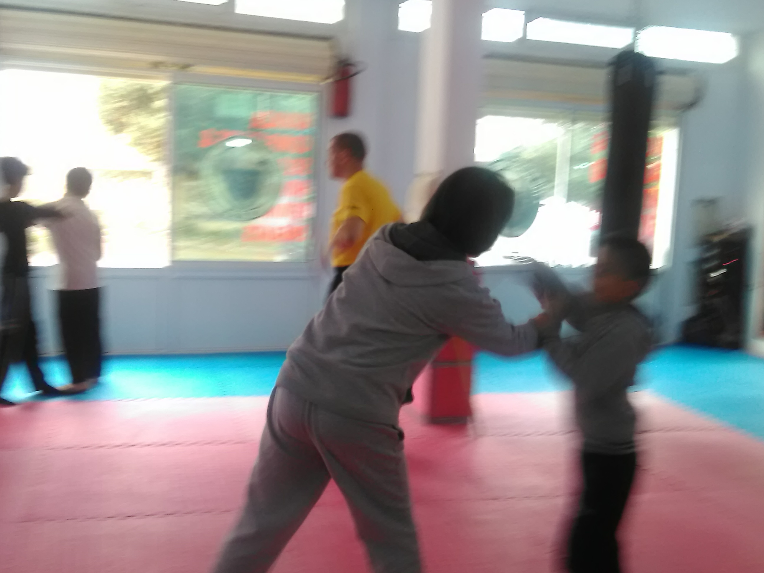 الدورة الأولى المفتوحة لفنون الدفاع عن النفس ببنزرت : الجزء الثالث الكافازا by bechir - Illustrated by البشير الحمروني - Ourboox.com