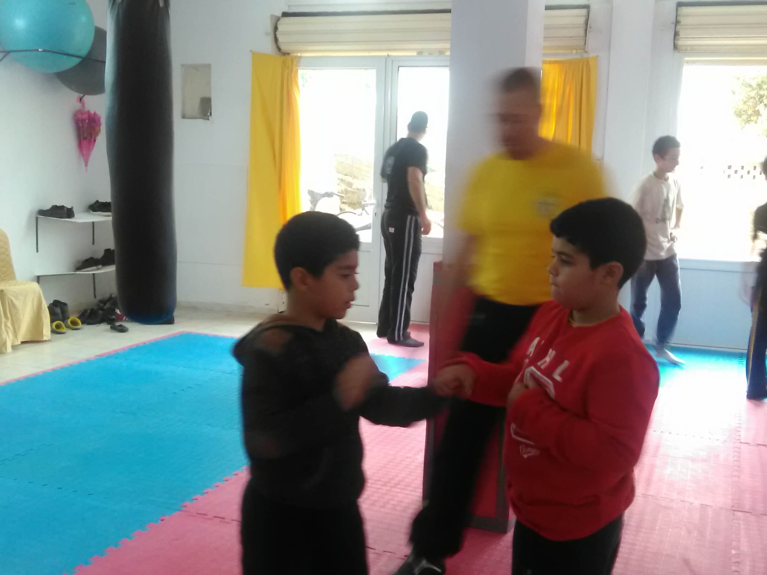 الدورة الأولى المفتوحة لفنون الدفاع عن النفس ببنزرت : الجزء الثالث الكافازا by bechir - Illustrated by البشير الحمروني - Ourboox.com