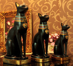 Karkuri ja kuningatar by vitoset - Ourboox.com