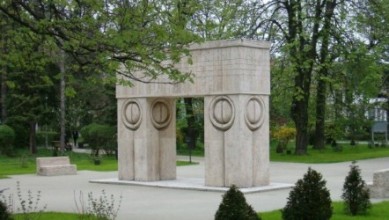 7 WONDERS OF YOUR COUNTRY The Agricultural College ”Dimitrie Cantemir” HUSI – ROMANIA Teachers coordinators Andrescu Mihaela and Garbatiuc Laura by Andrescu Mihaela - Ourboox.com