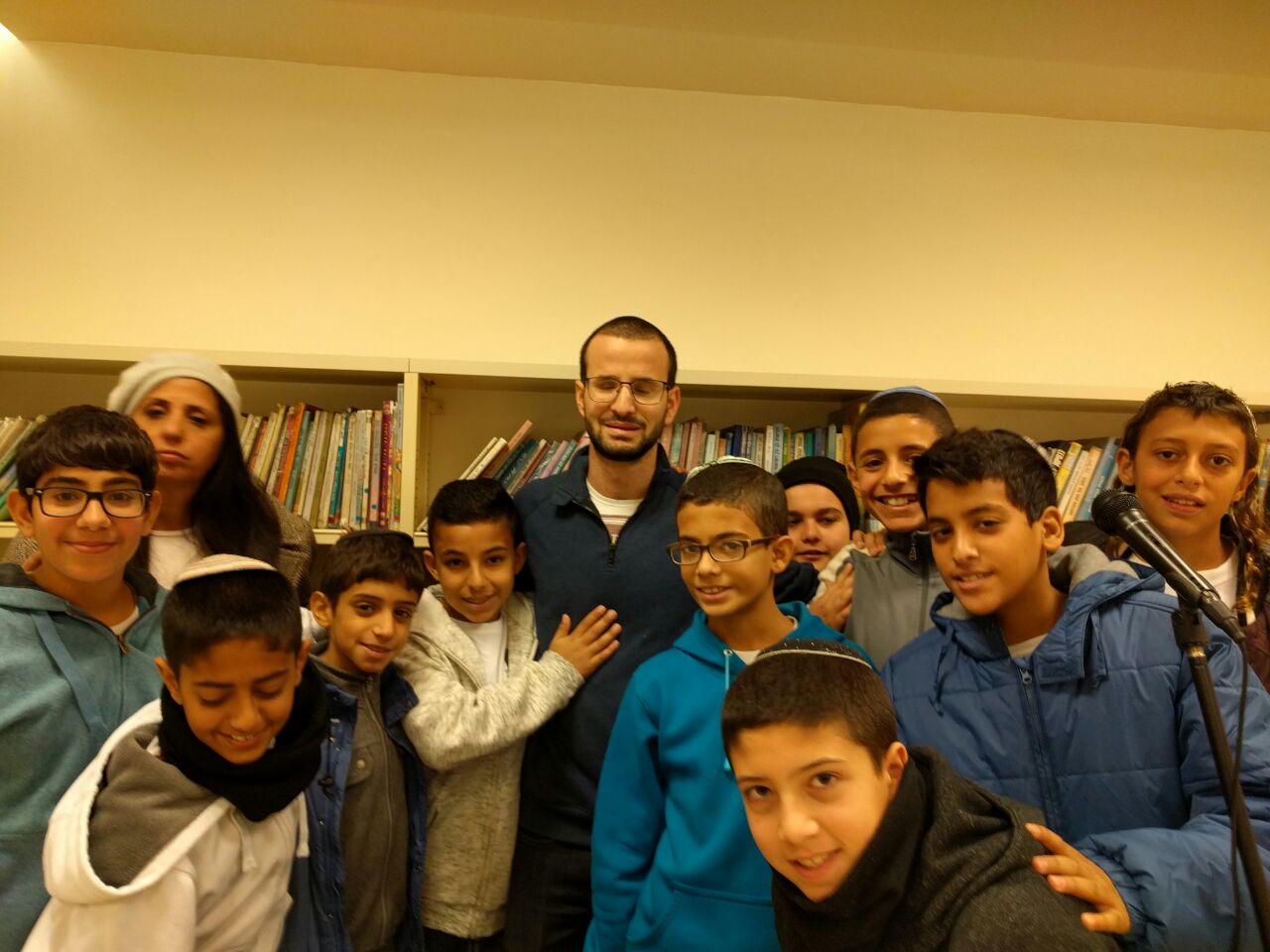 חג חנוכה by aizikovich - Illustrated by שלומית - Ourboox.com