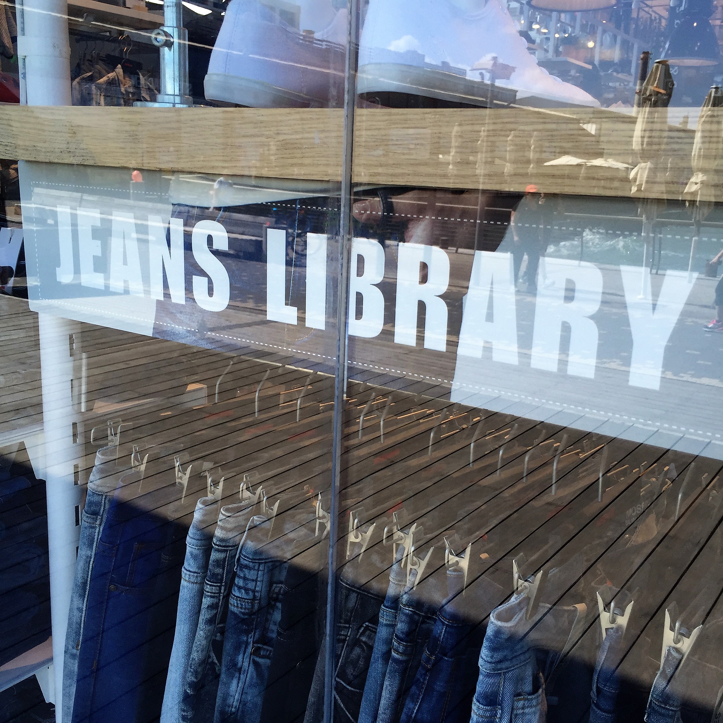 The Future of Books by Mel Rosenberg - מל רוזנברג - Ourboox.com