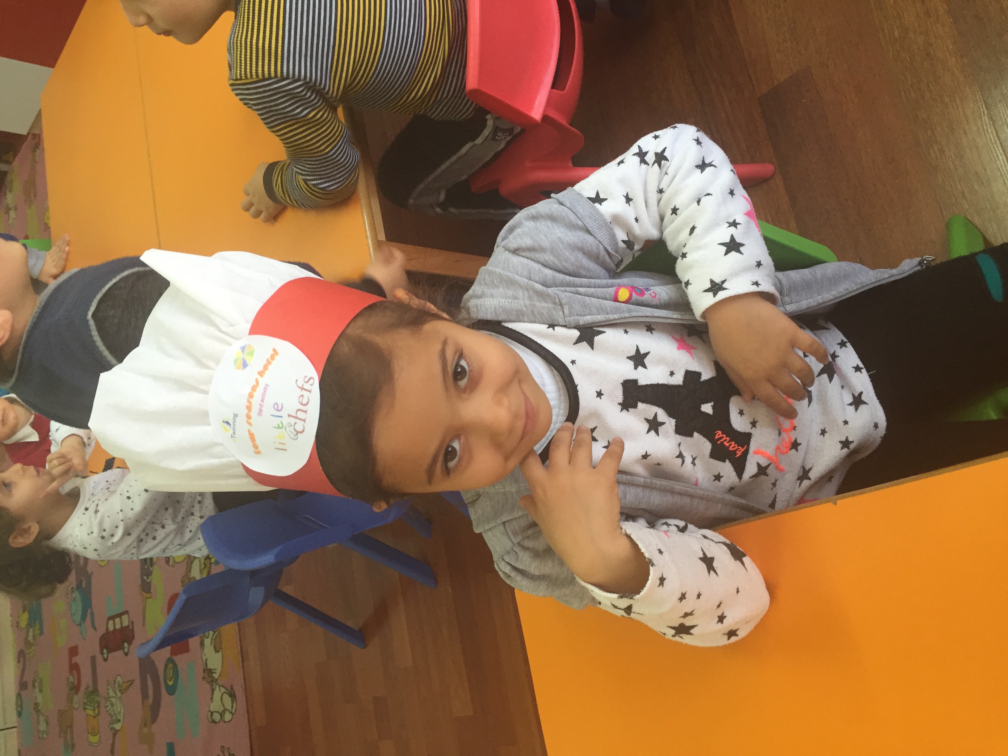 little chef by Gülcan Gül TOKER - Ourboox.com