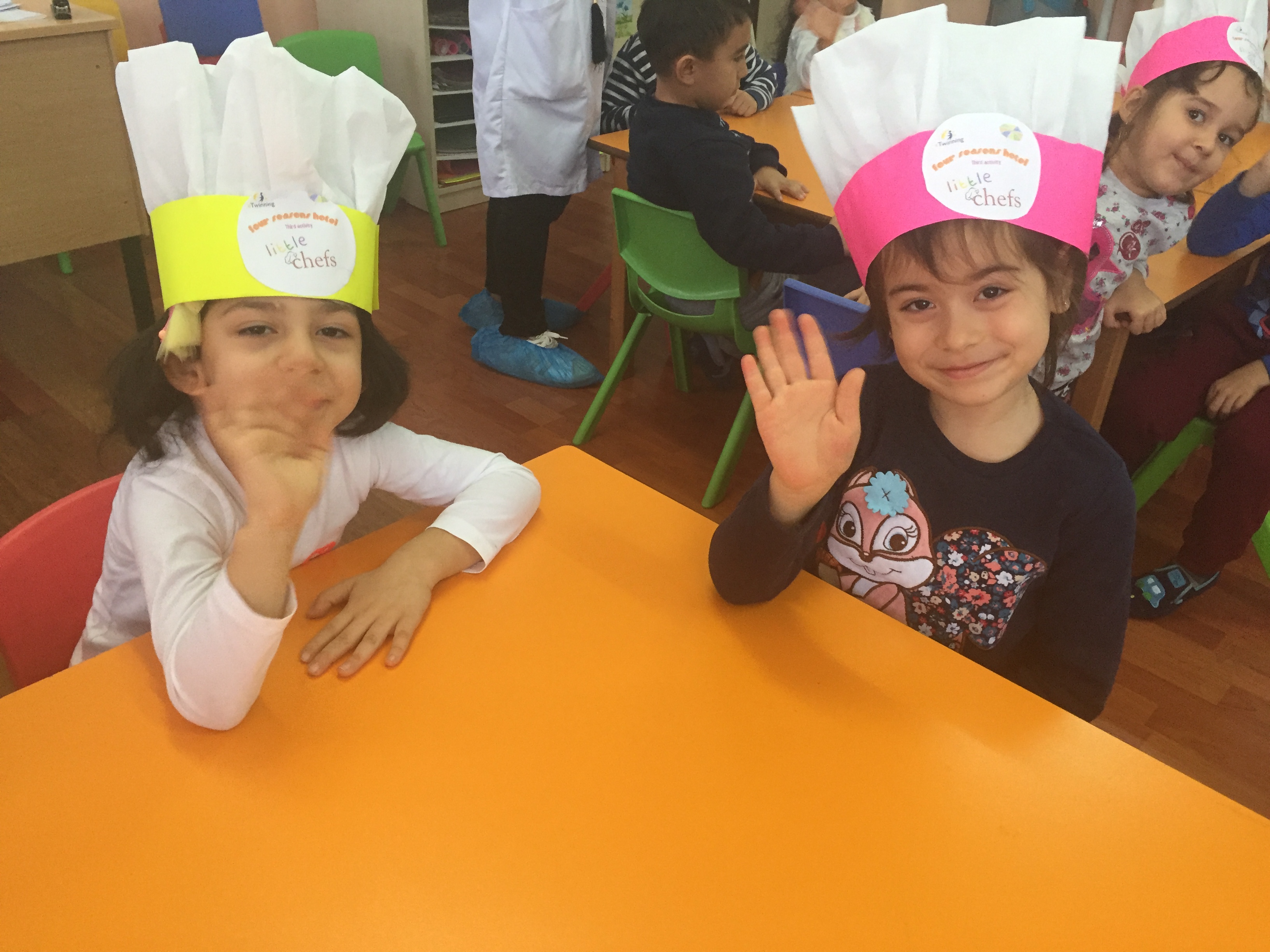 little chef by Gülcan Gül TOKER - Ourboox.com