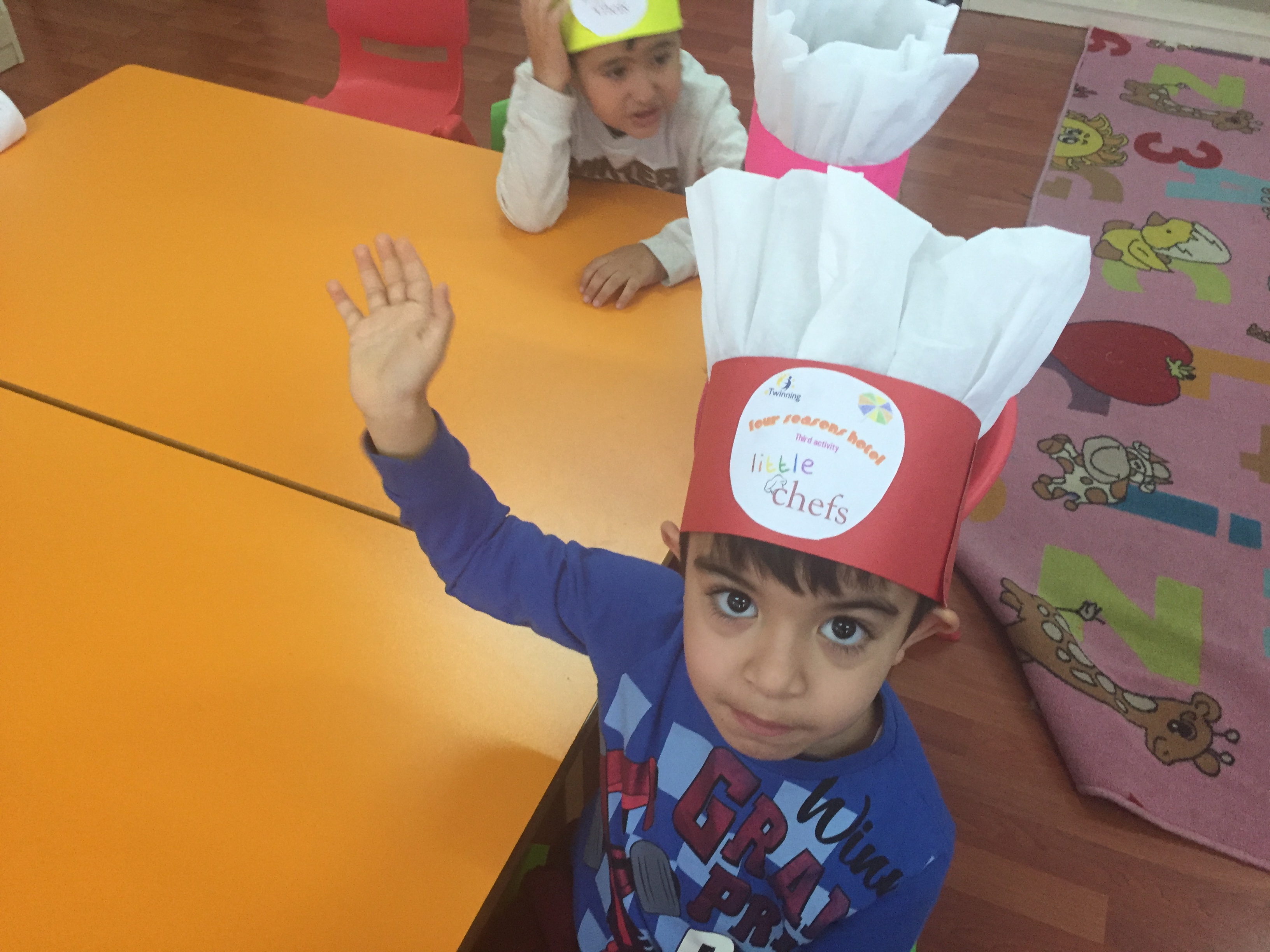 little chef by Gülcan Gül TOKER - Ourboox.com